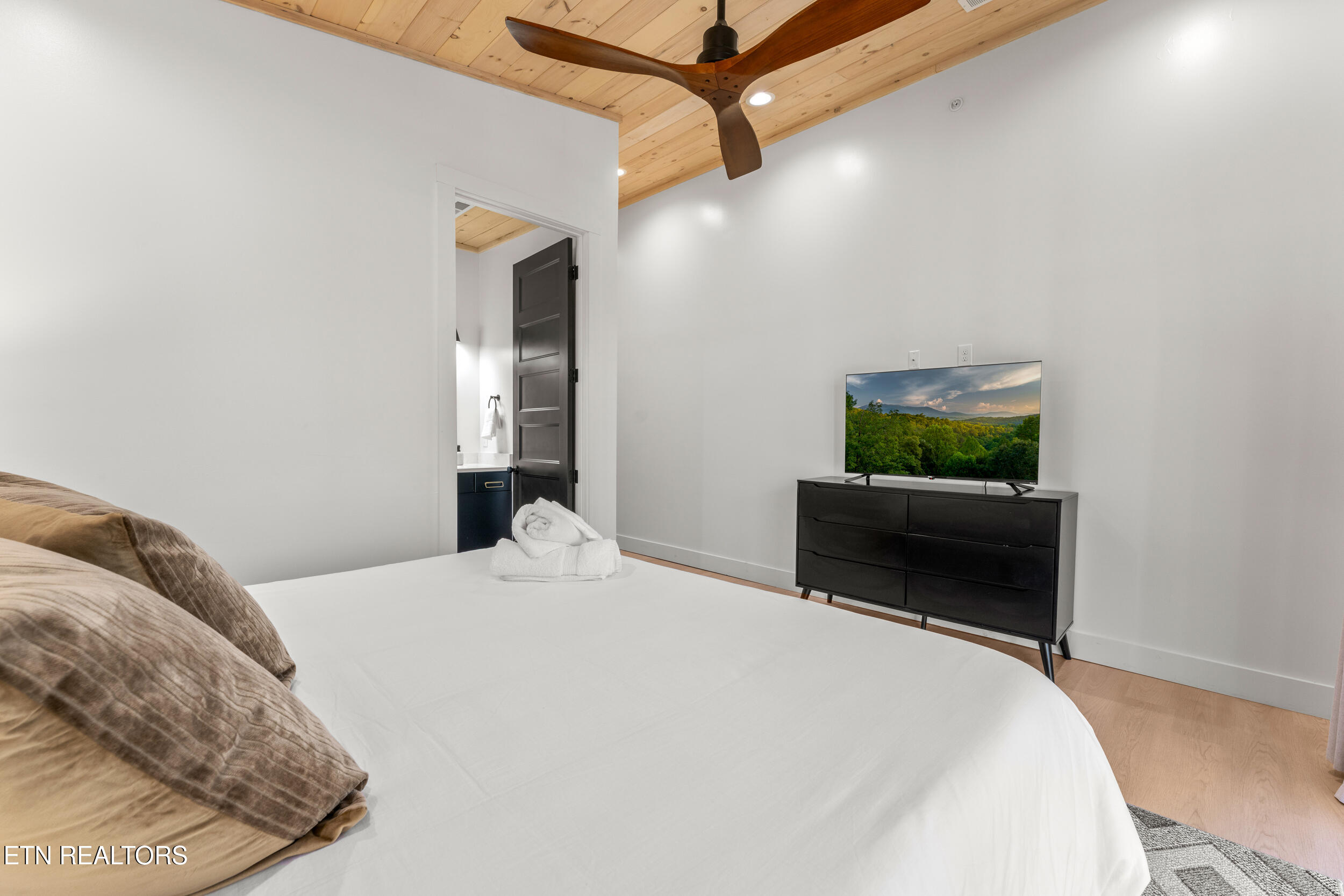 4143 Fontaine Way Gatlinburg TN 37738