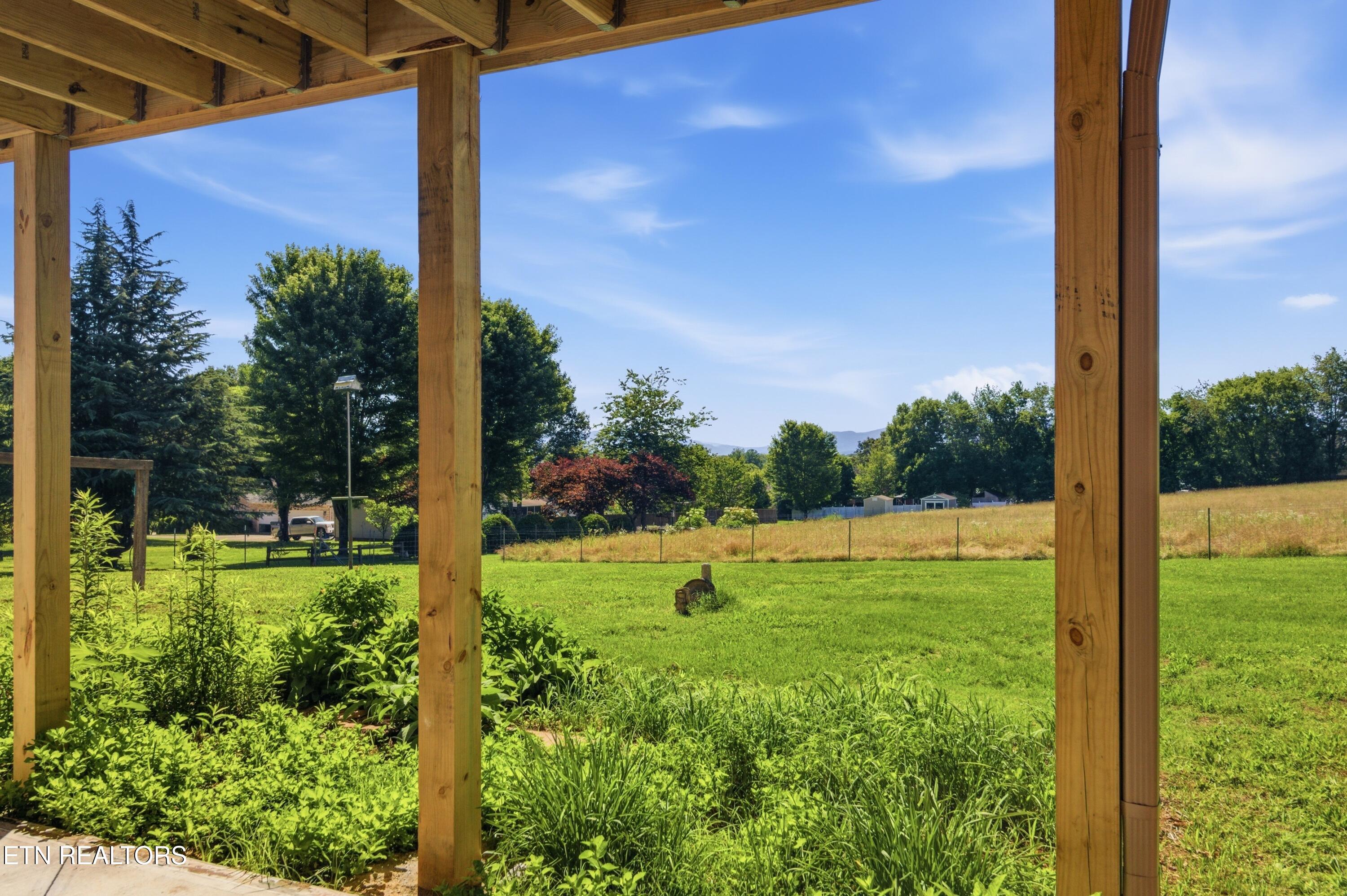 1518 E Brown School Road Maryville TN 37804