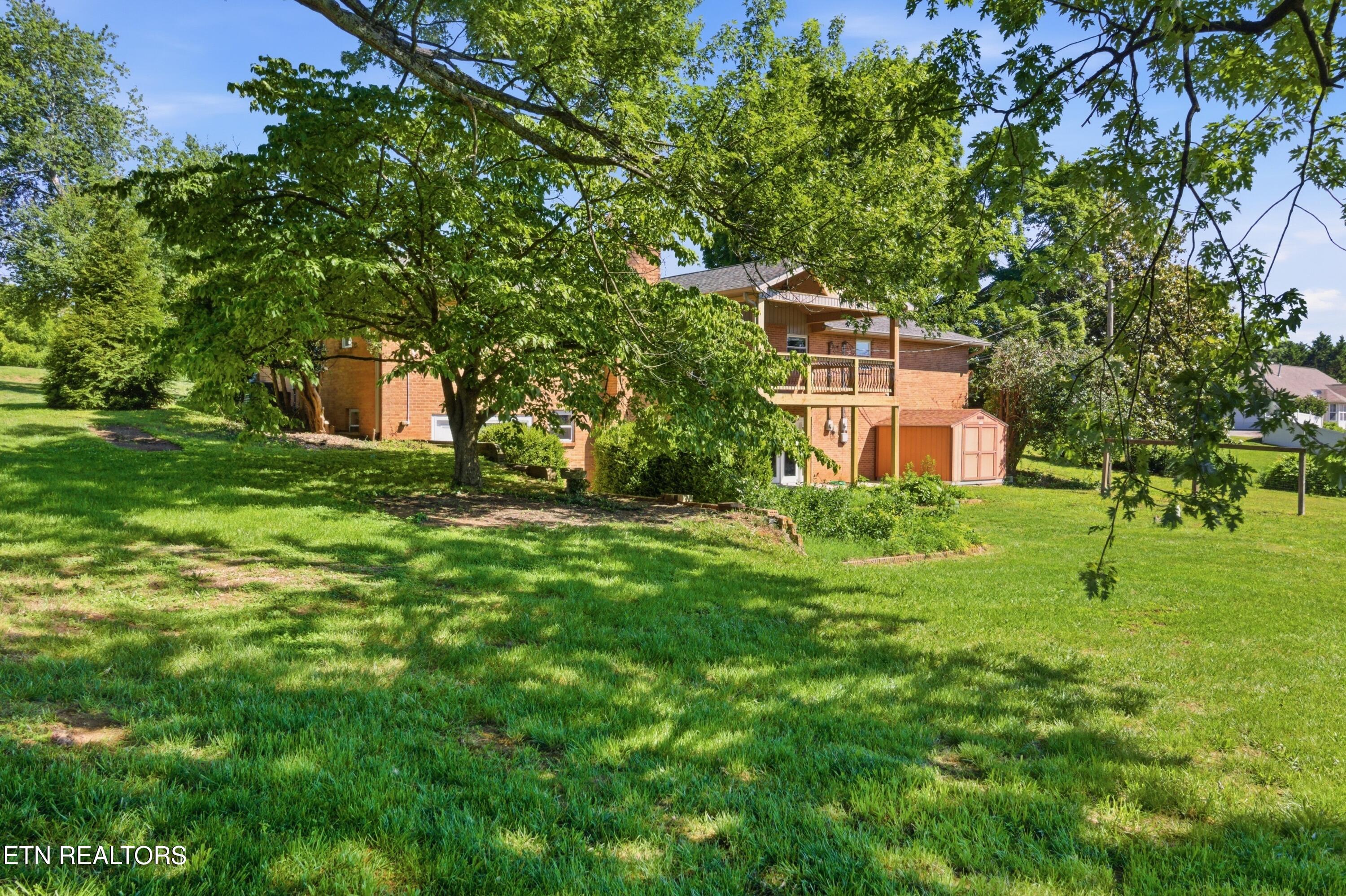 1518 E Brown School Road Maryville TN 37804