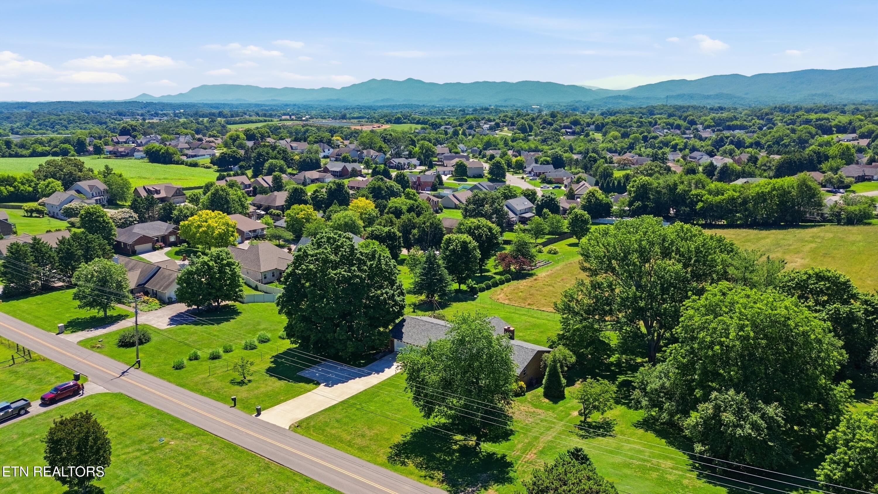 1518 E Brown School Road Maryville TN 37804