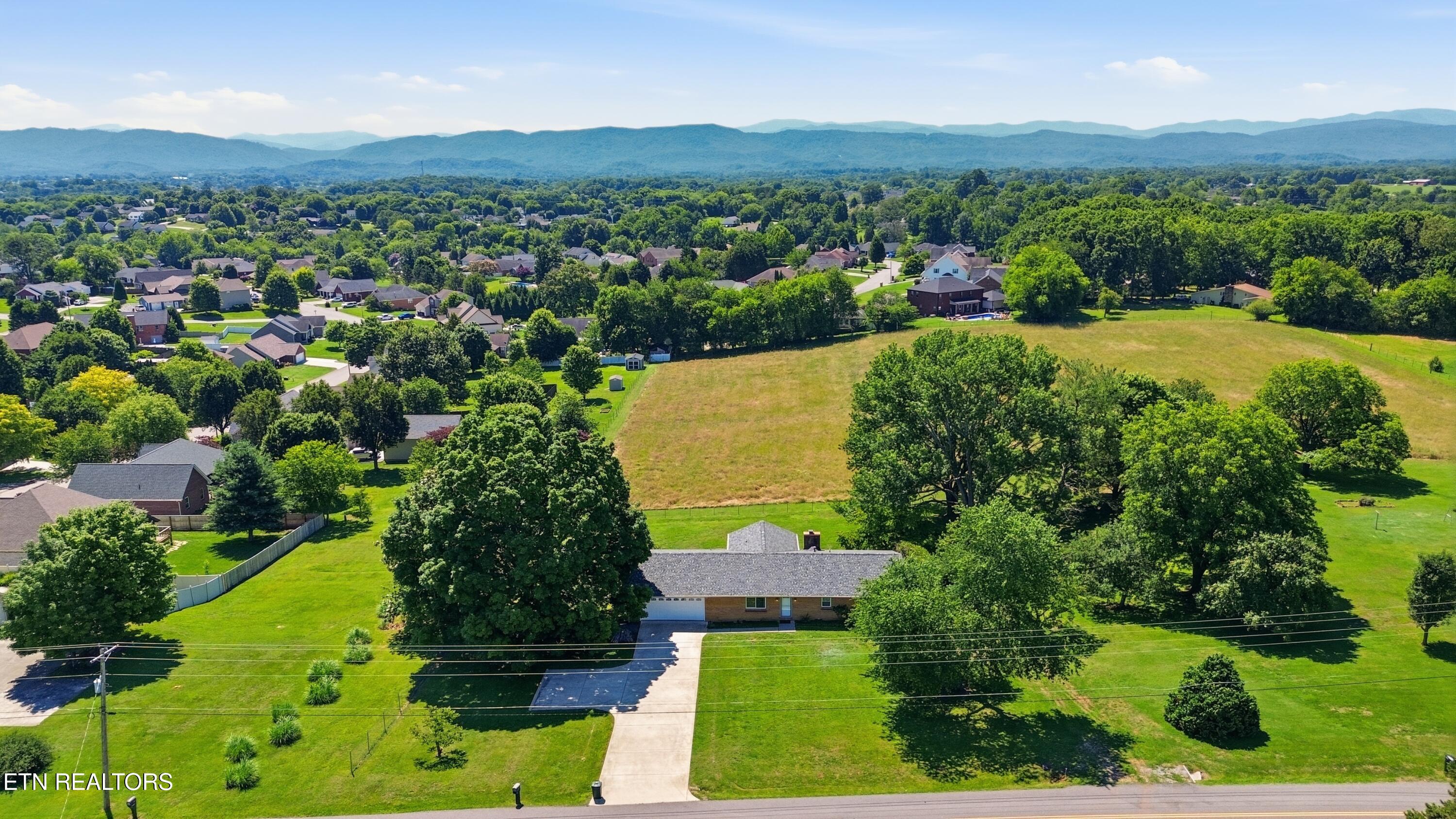 1518 E Brown School Road Maryville TN 37804