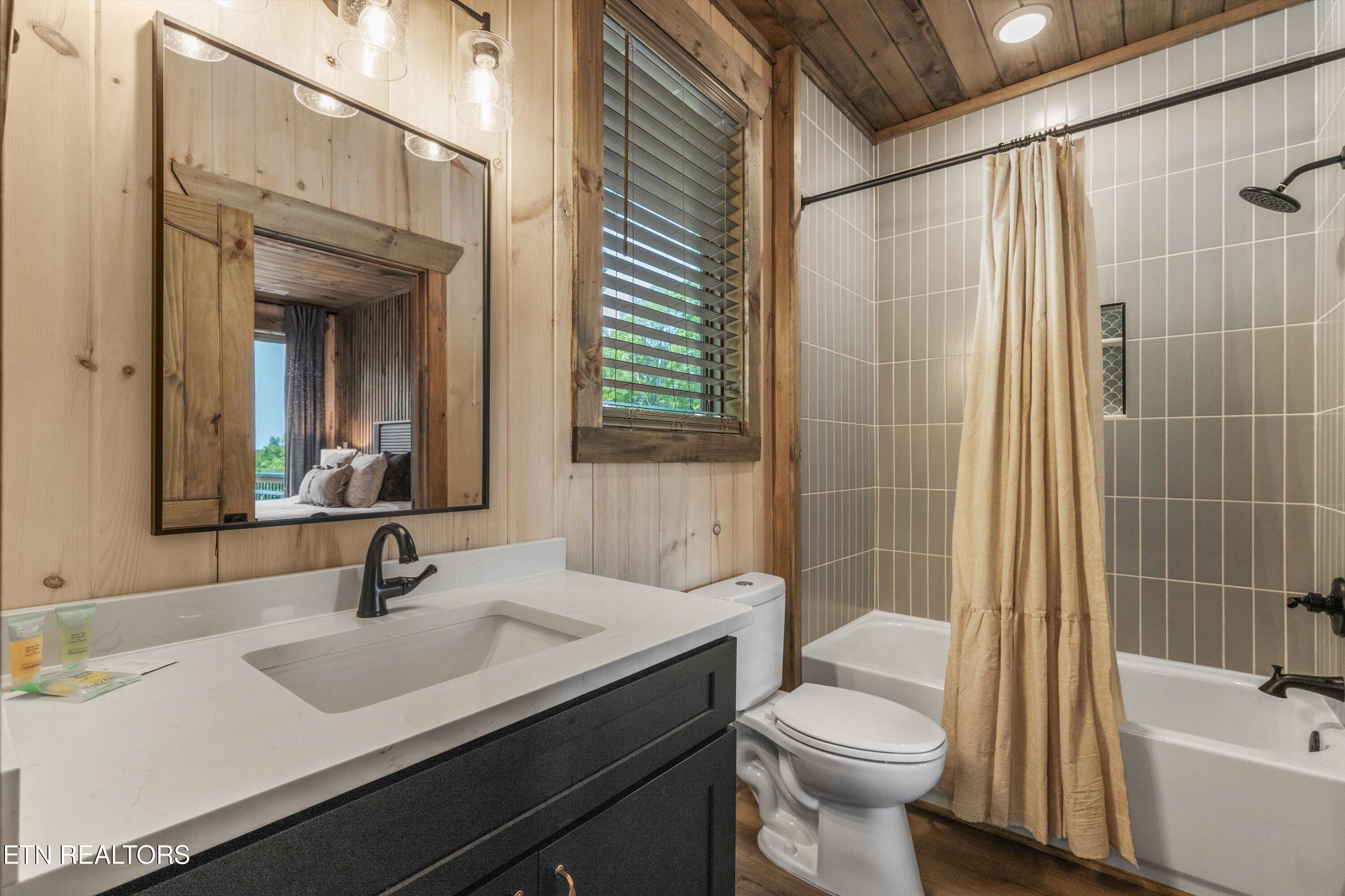 130 Jolene Way Sevierville TN 37876