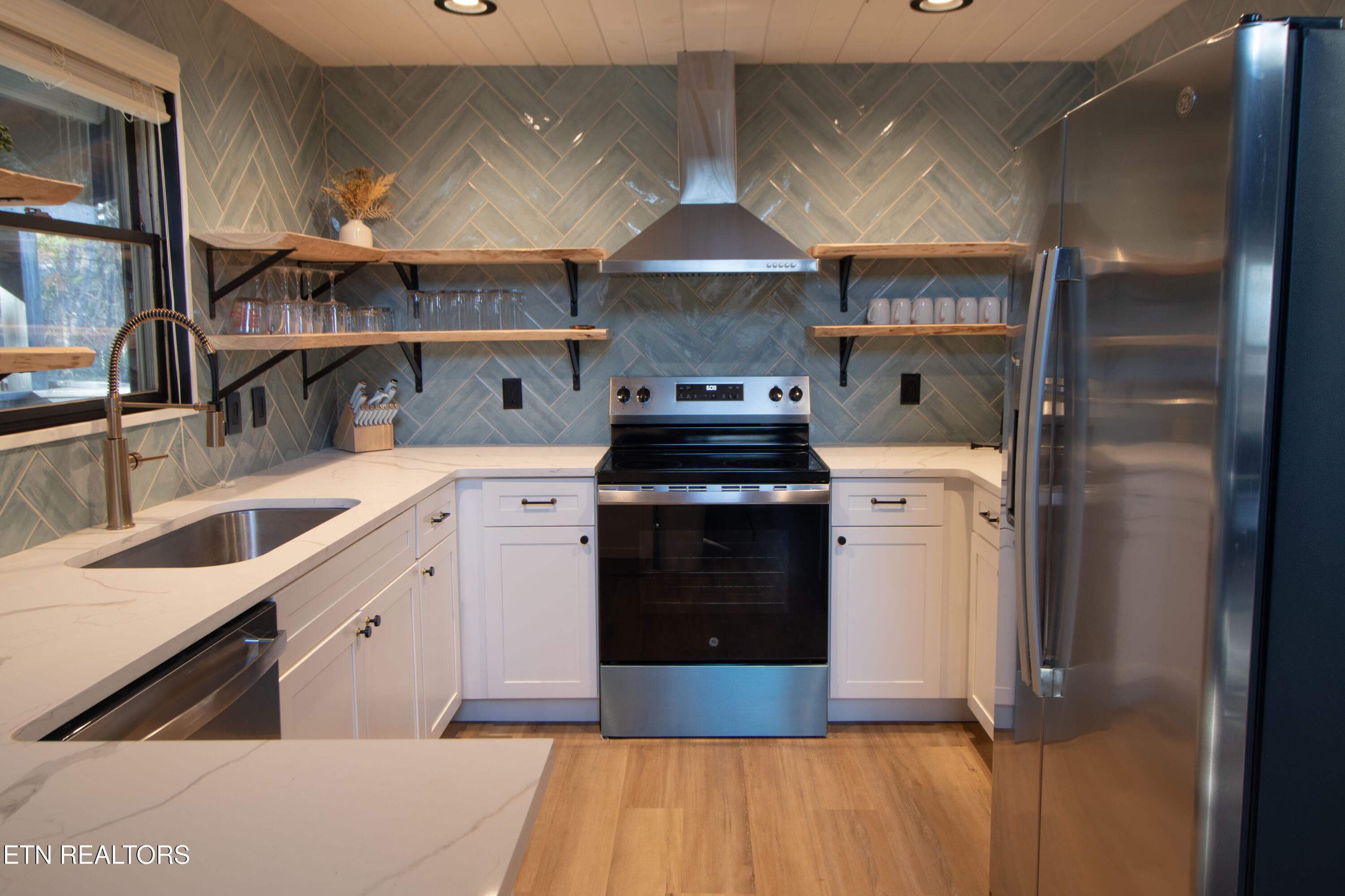 772 Lloyd Huskey Road Pigeon Forge TN 37863