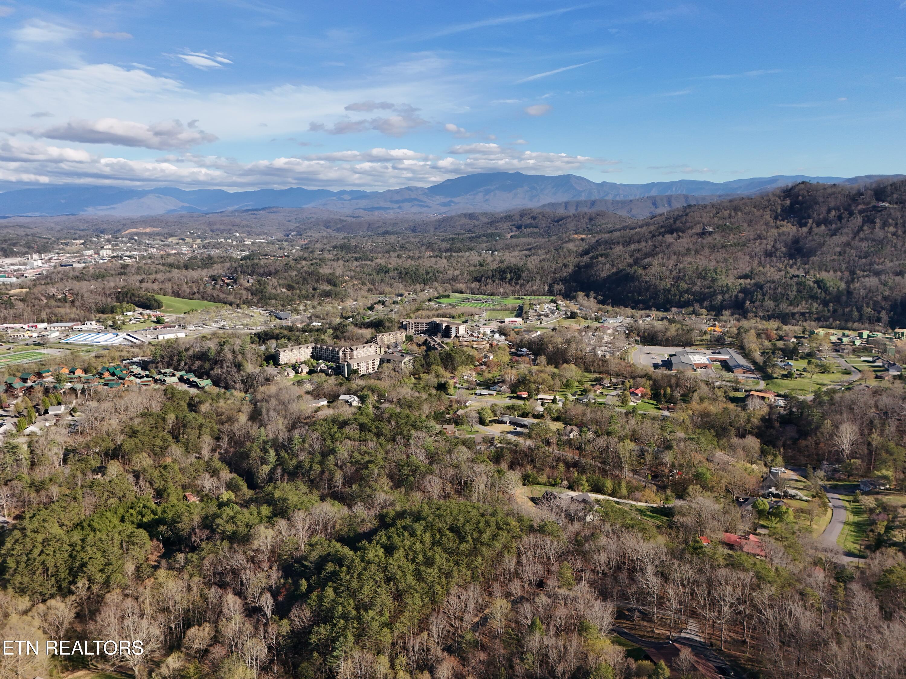 772 Lloyd Huskey Road Pigeon Forge TN 37863