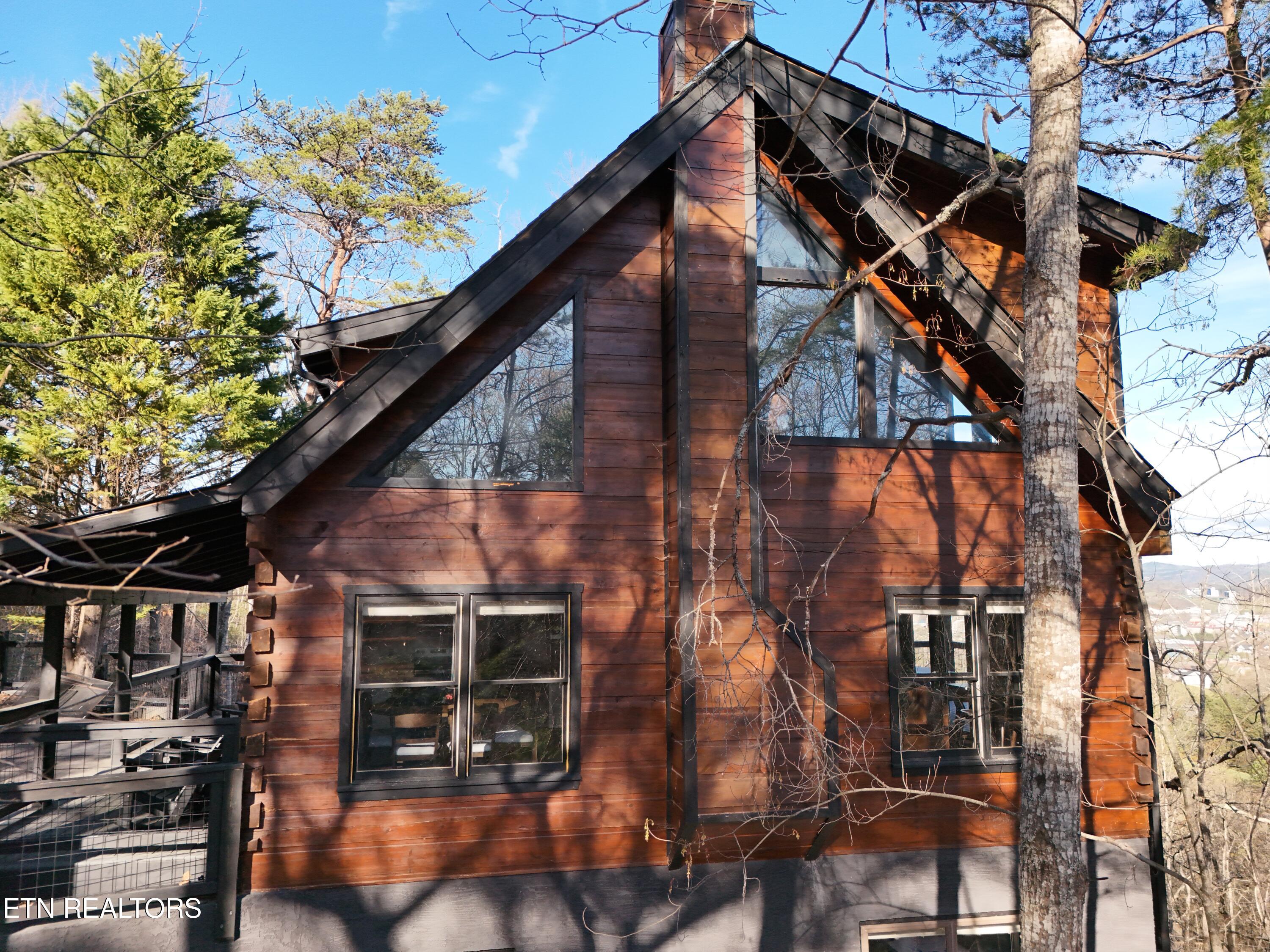 772 Lloyd Huskey Road Pigeon Forge TN 37863