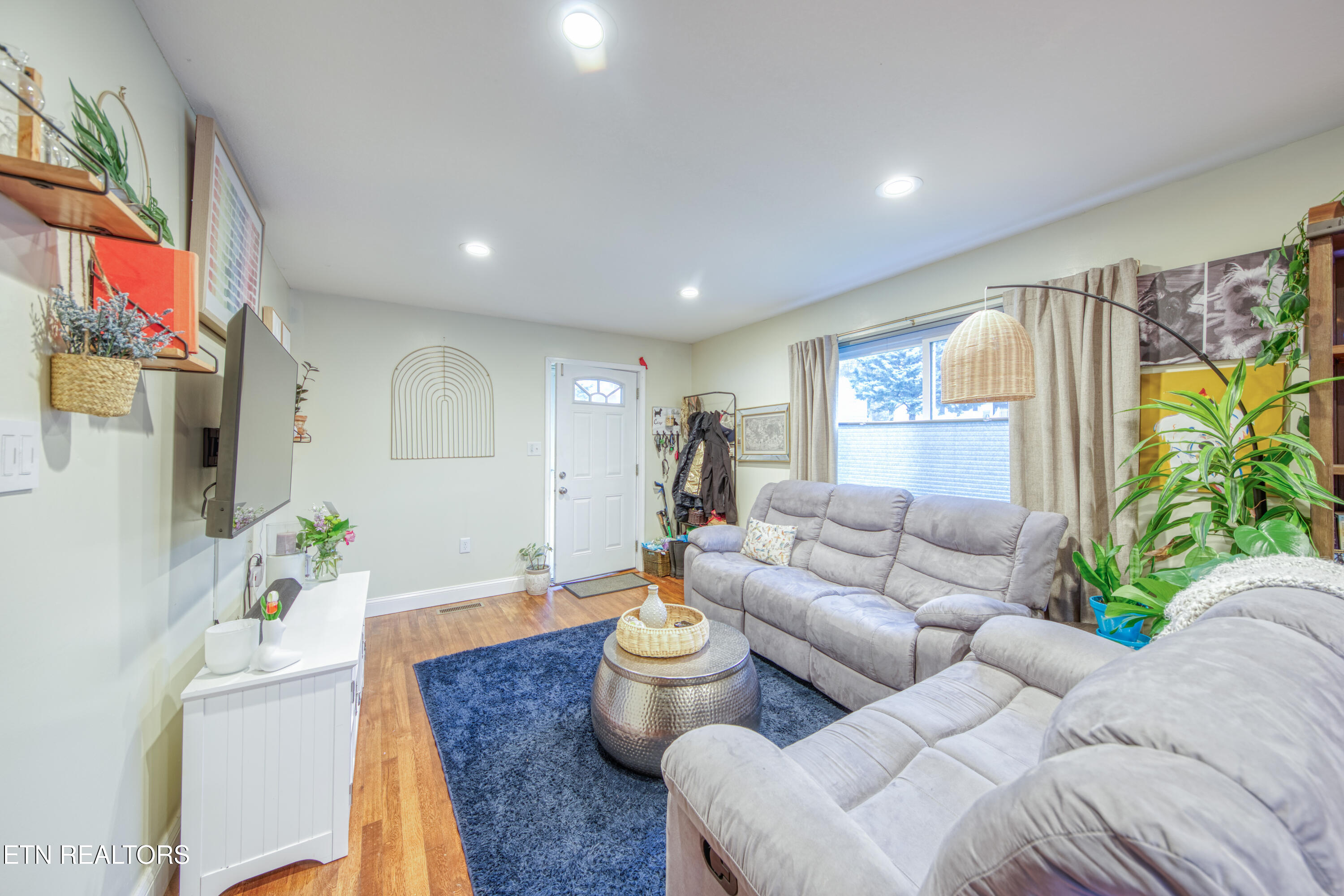 2431 Teeple Street Knoxville TN 37917