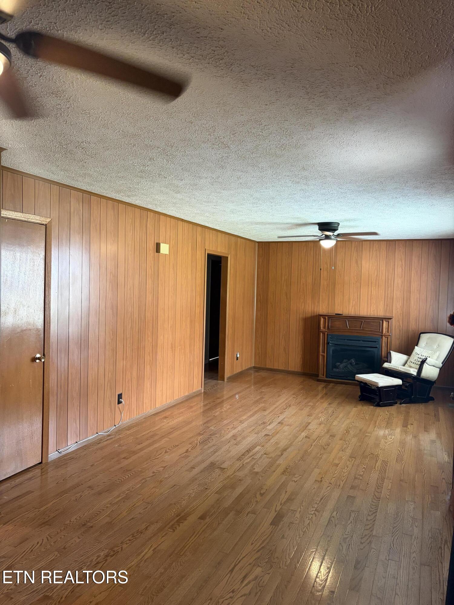 311 Whitaker Street Tazewell TN 37879