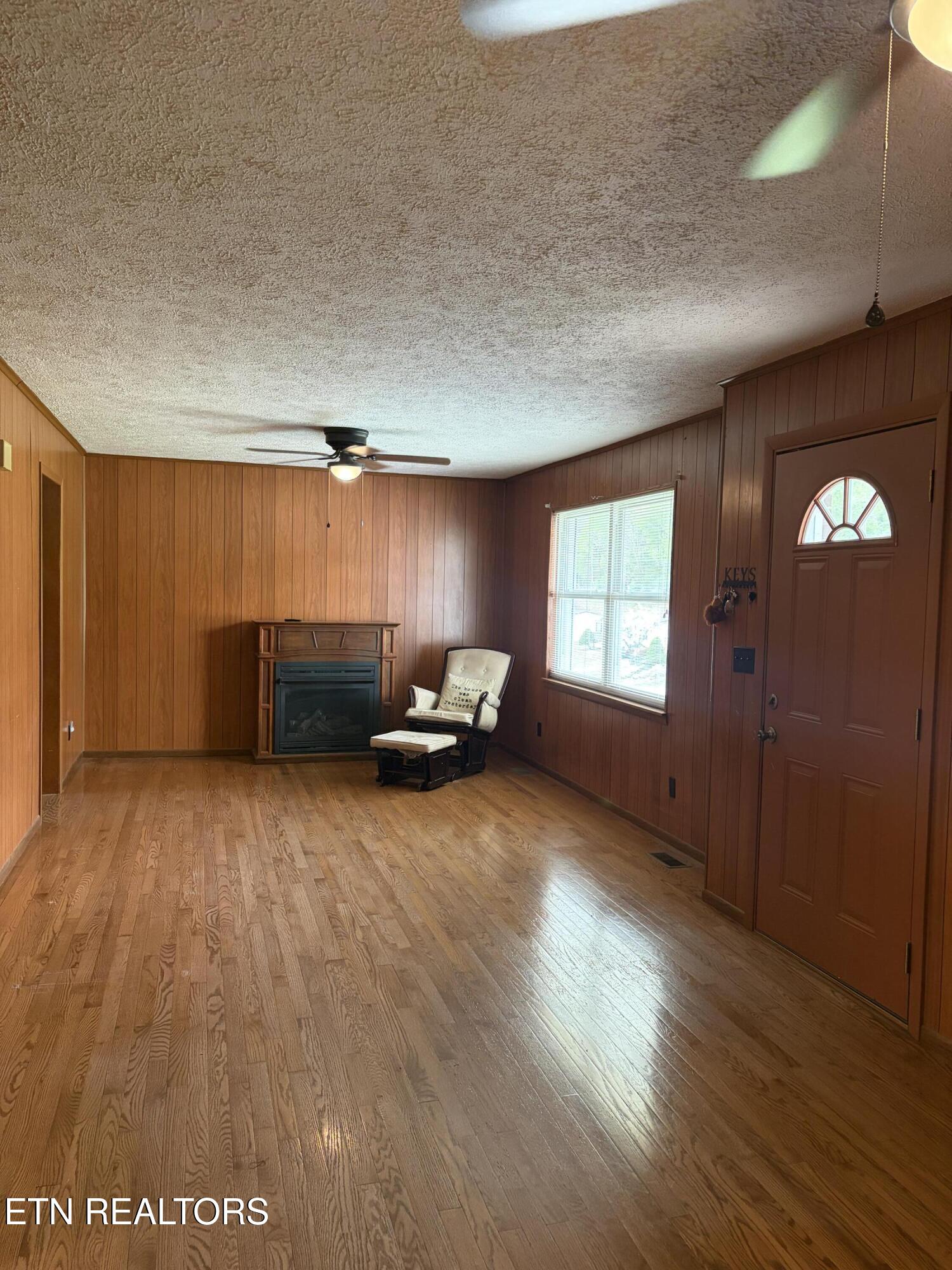 311 Whitaker Street Tazewell TN 37879