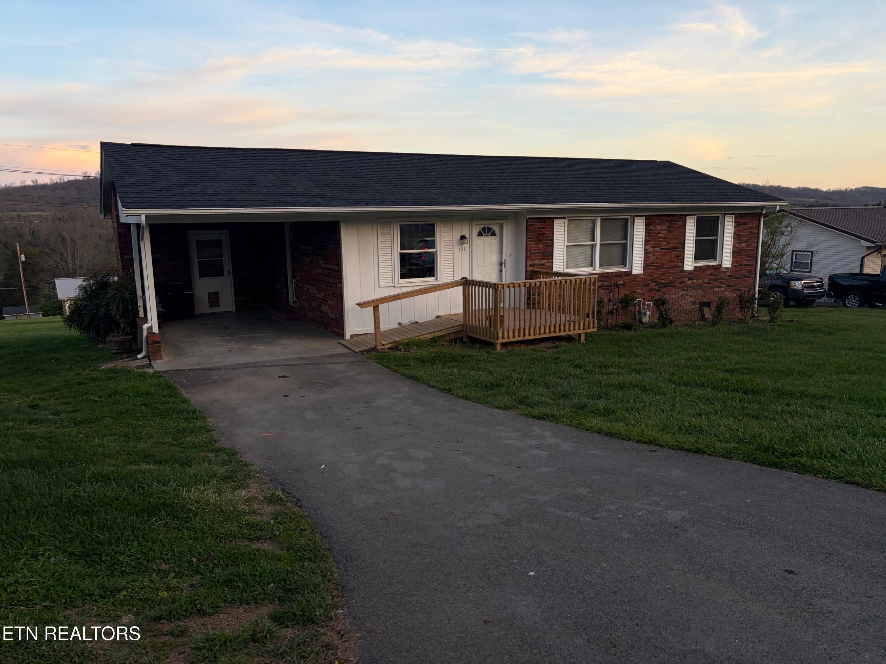 311 Whitaker Street Tazewell TN 37879