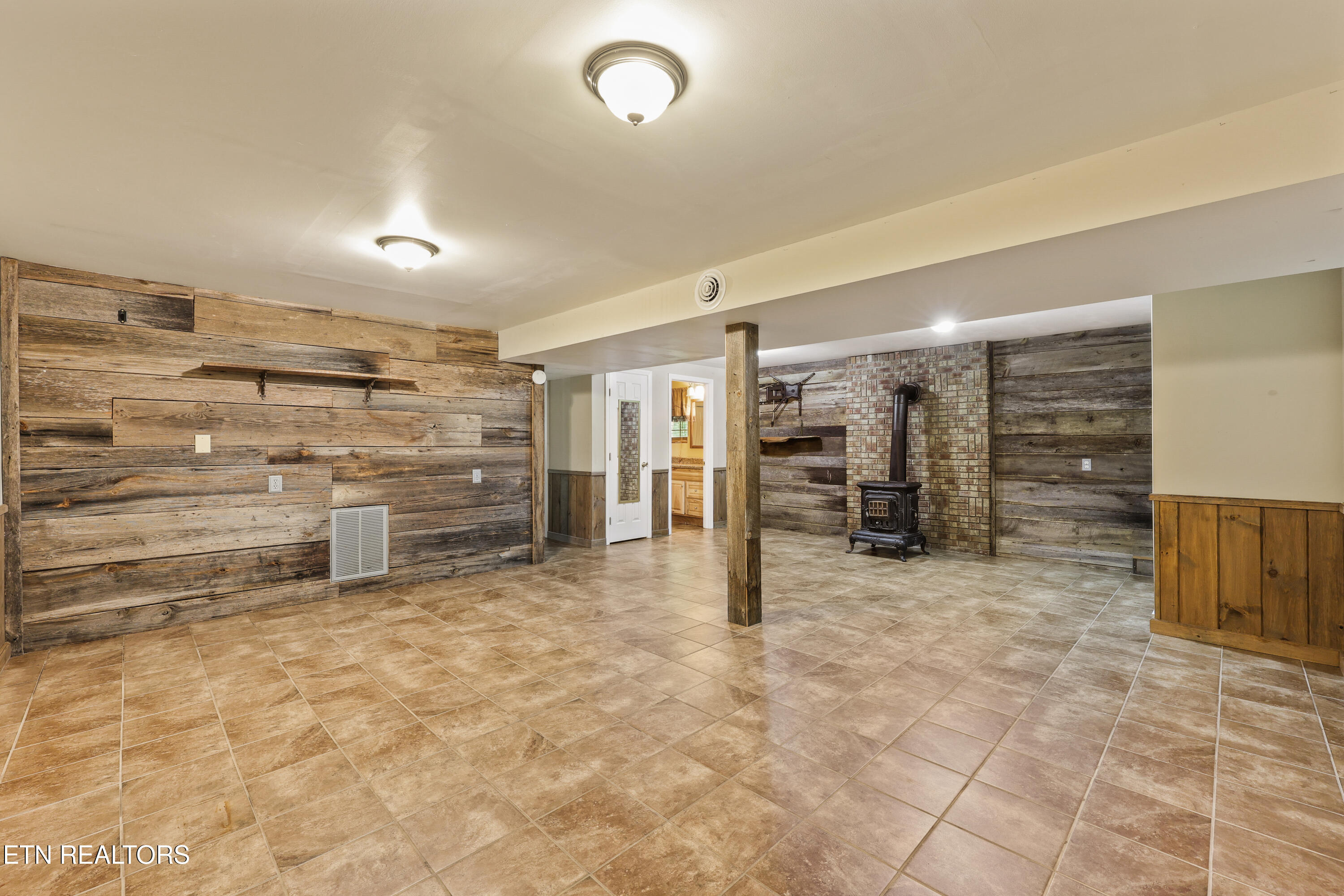 165 Lenz Drive Kodak TN 37764