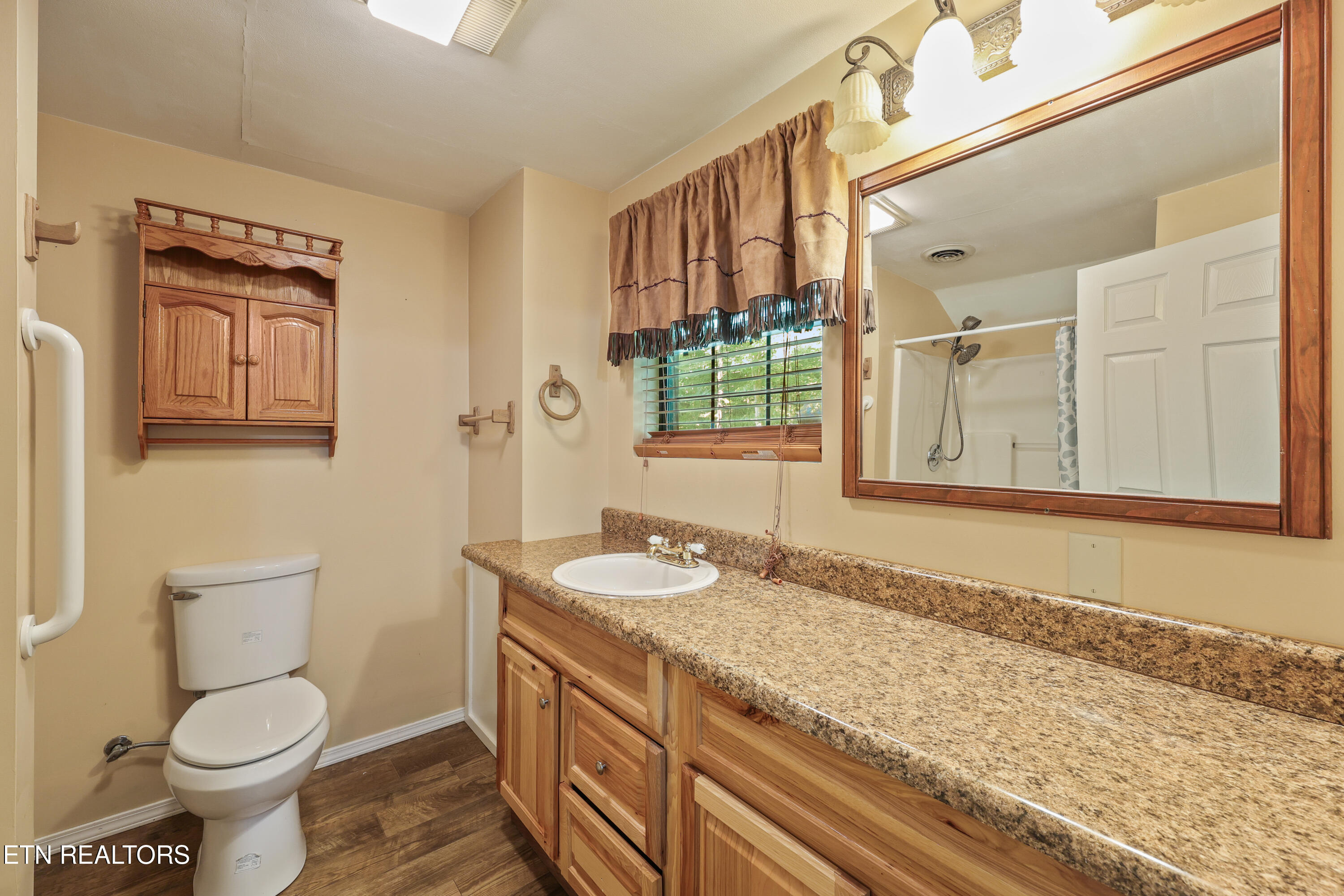 165 Lenz Drive Kodak TN 37764
