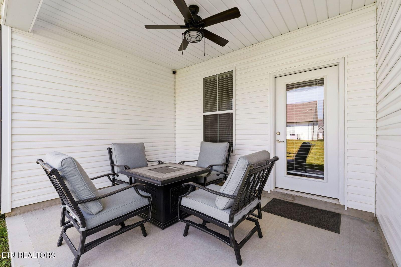 179 Creekside Way Lenoir City TN 37771