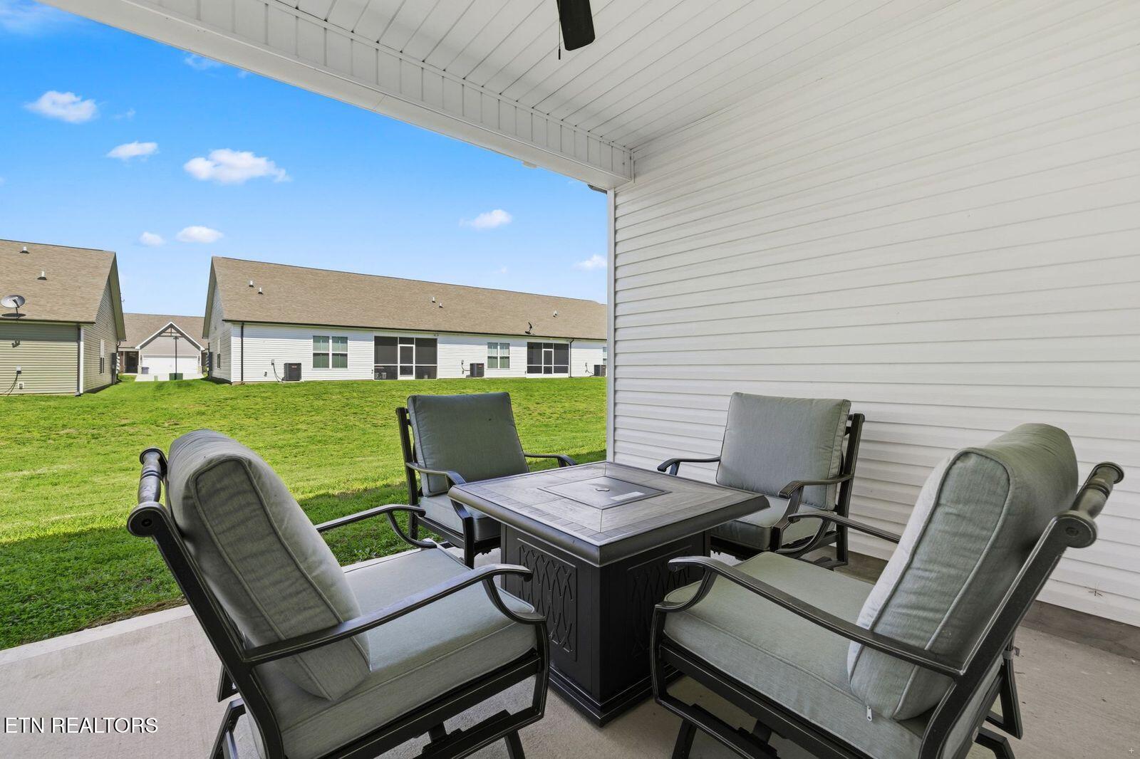 179 Creekside Way Lenoir City TN 37771