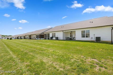 179 Creekside Way Lenoir City TN 37771