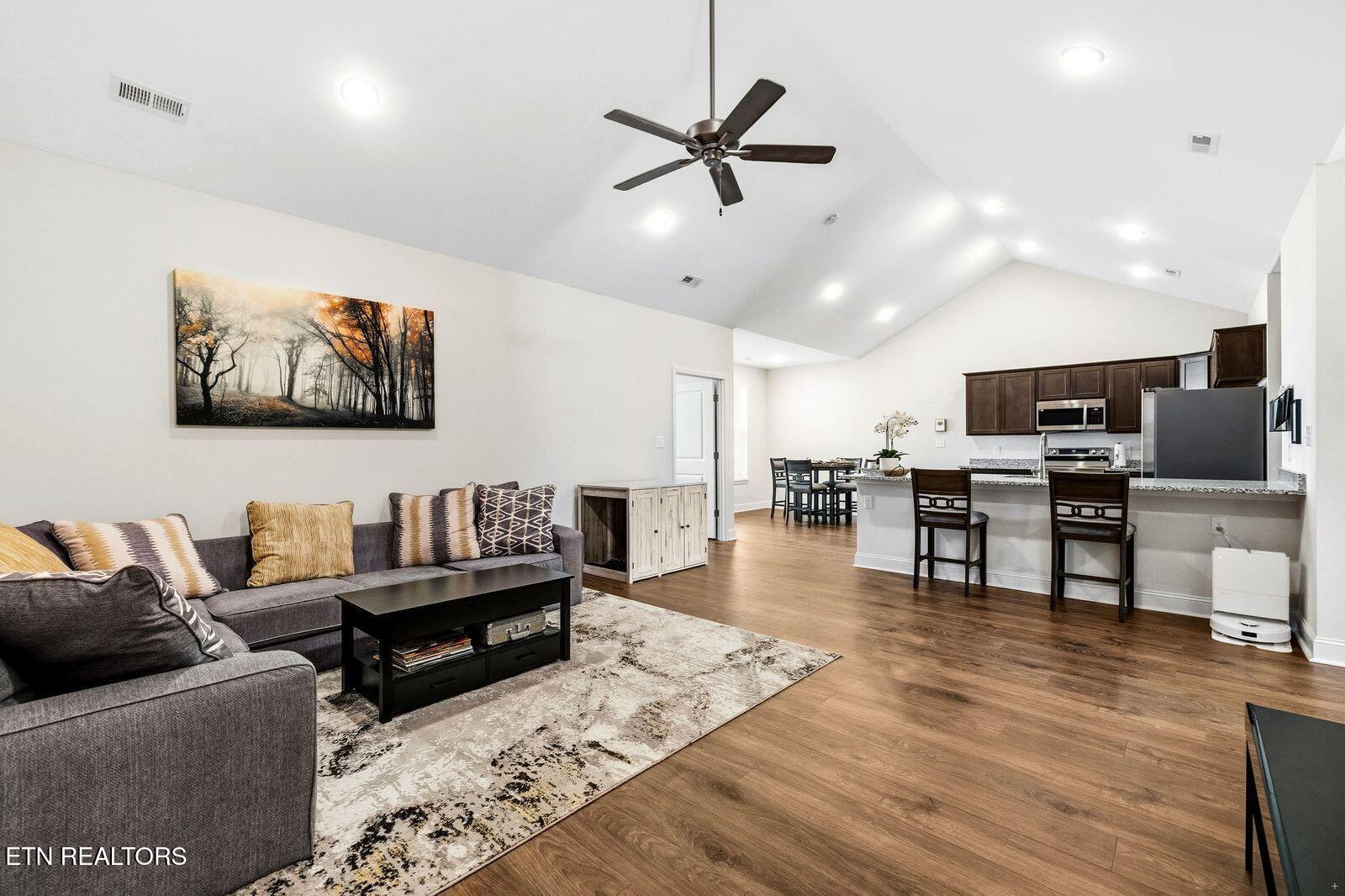 179 Creekside Way Lenoir City TN 37771