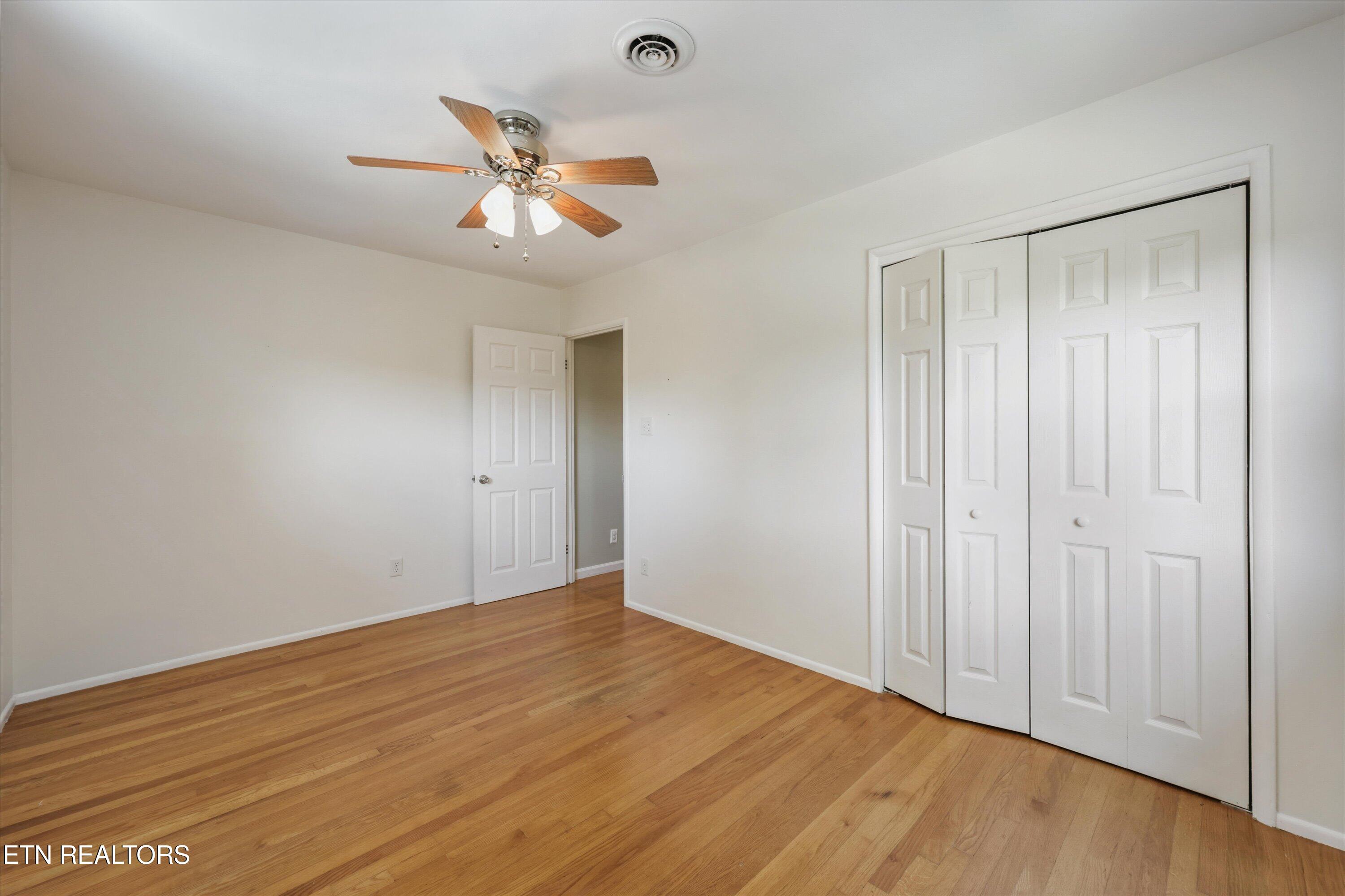 410 Sherwood Estates Circle Clinton TN 37716