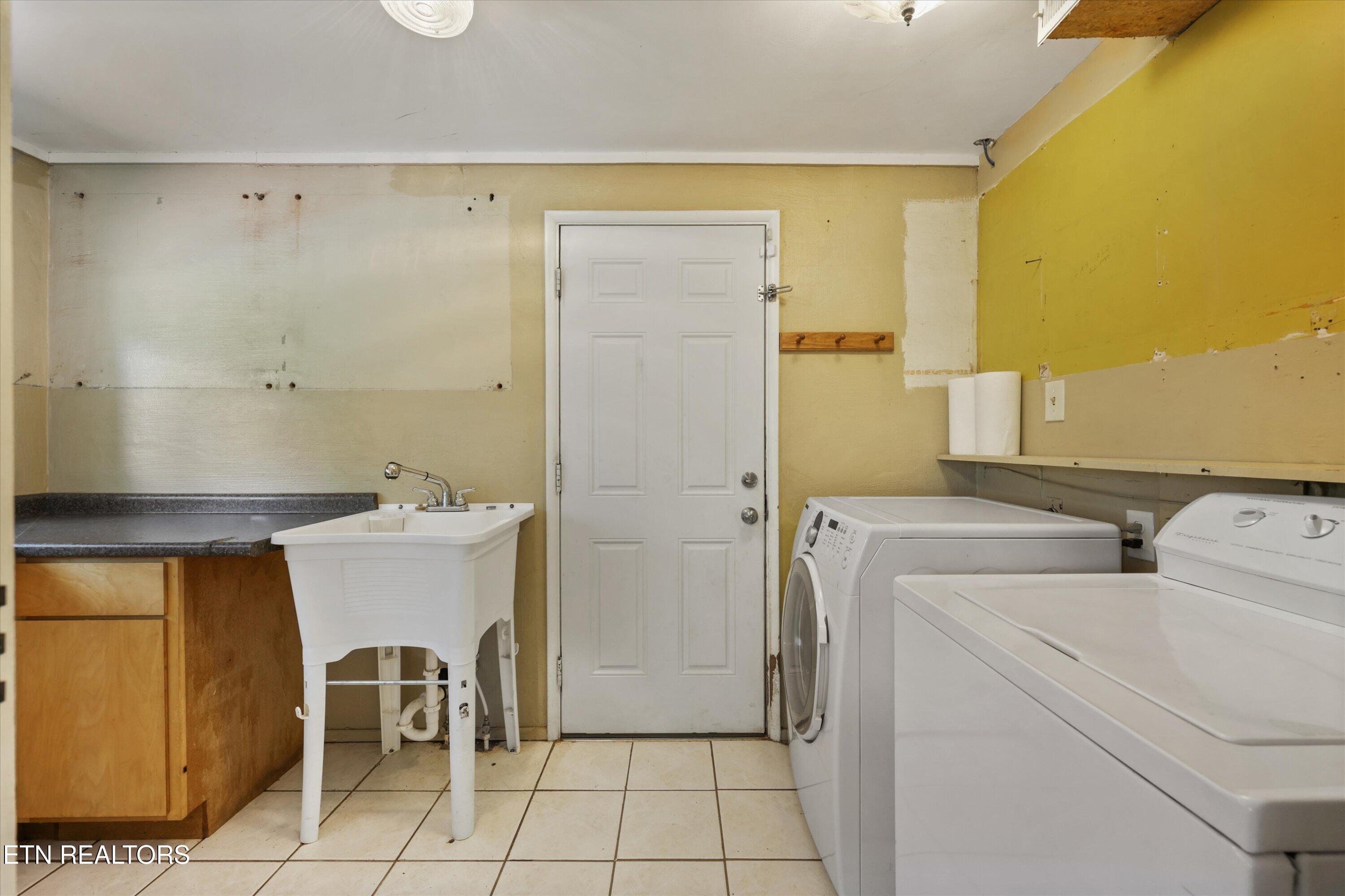 410 Sherwood Estates Circle Clinton TN 37716