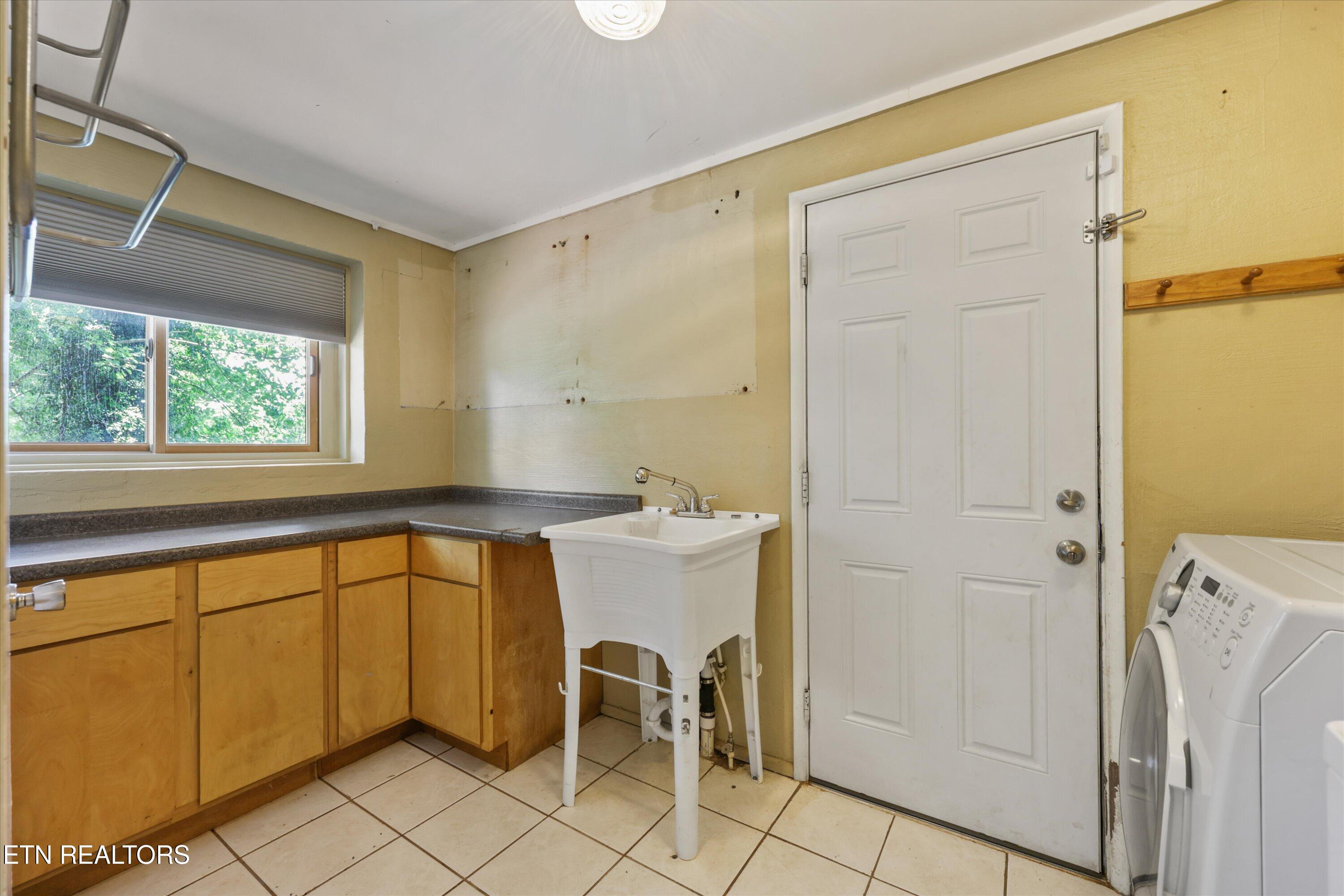 410 Sherwood Estates Circle Clinton TN 37716