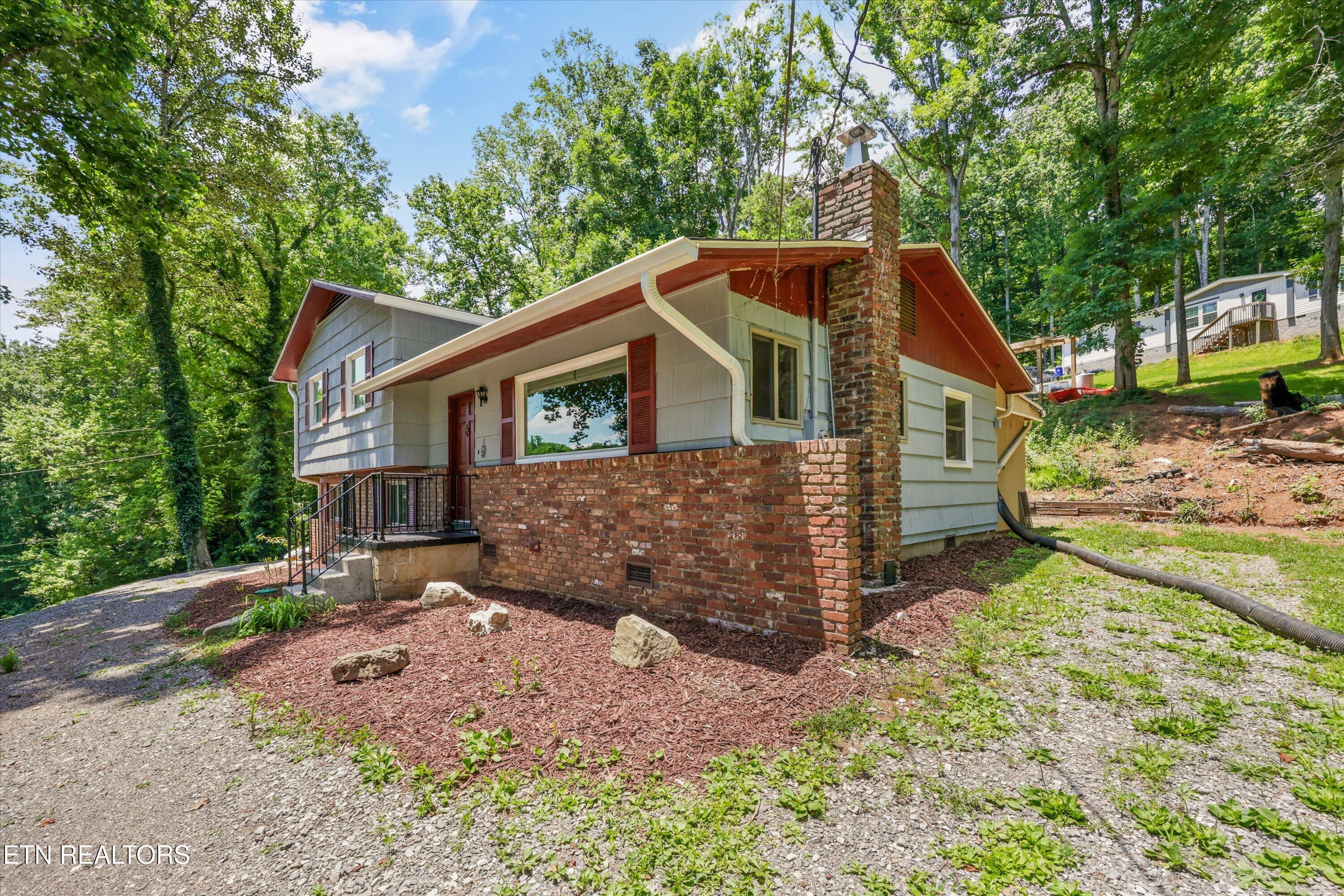 410 Sherwood Estates Circle Clinton TN 37716