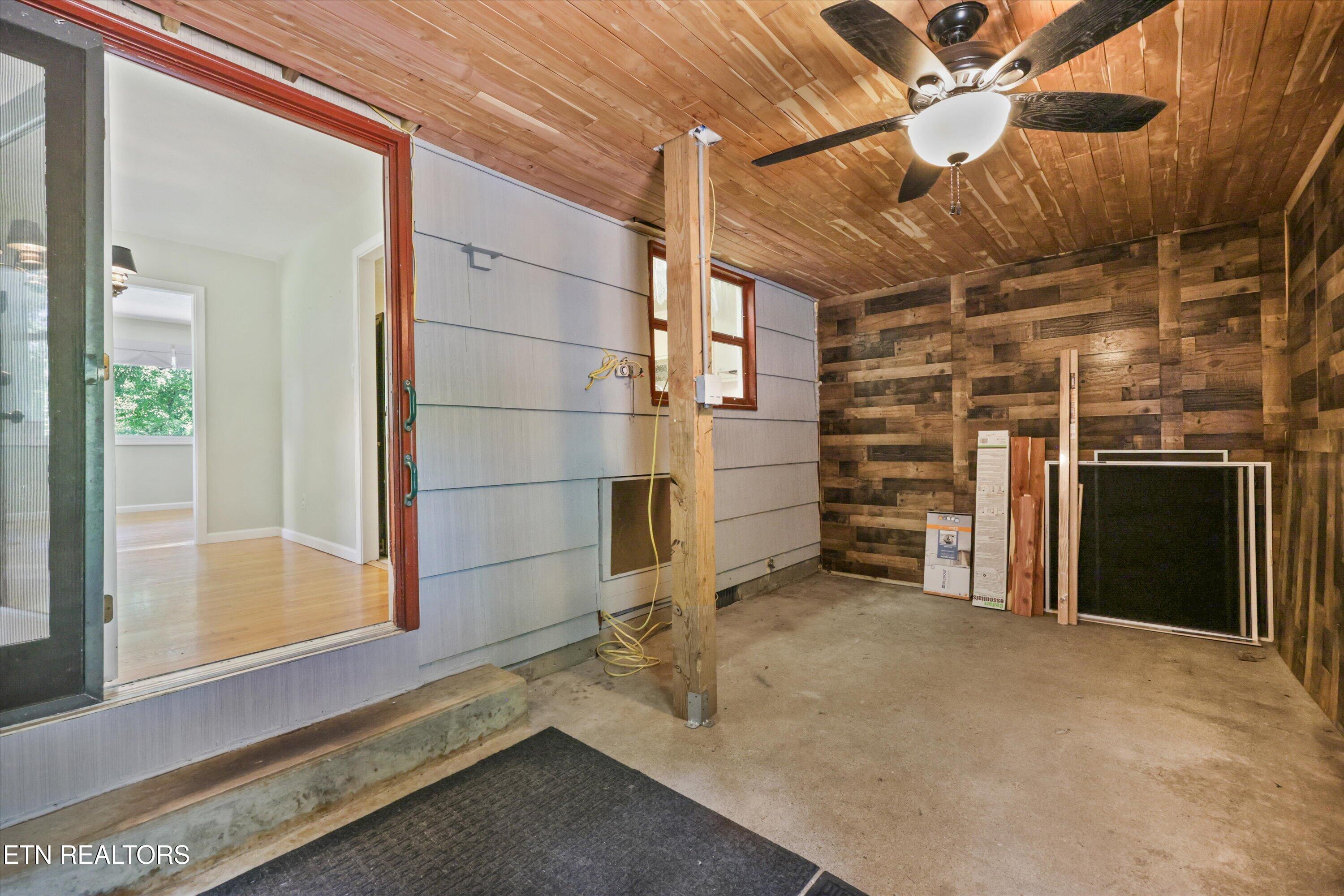 410 Sherwood Estates Circle Clinton TN 37716