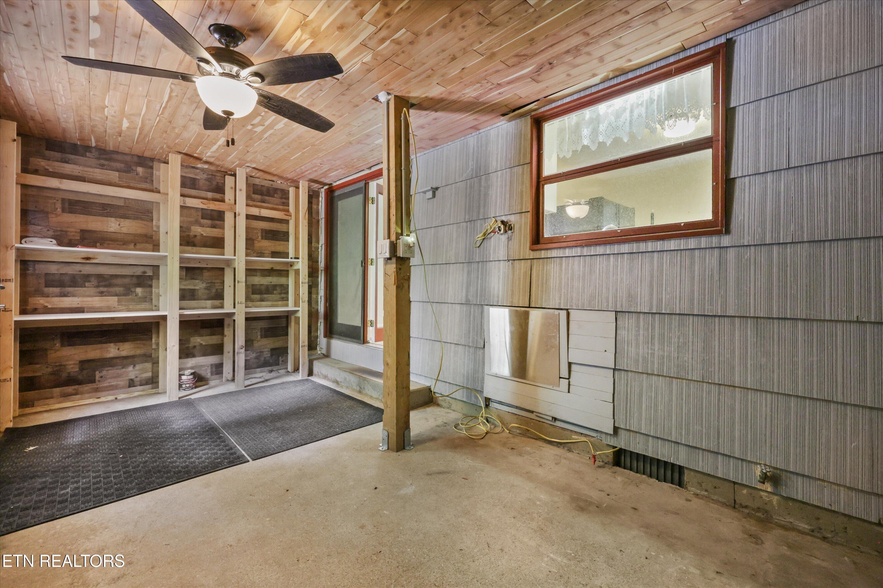410 Sherwood Estates Circle Clinton TN 37716