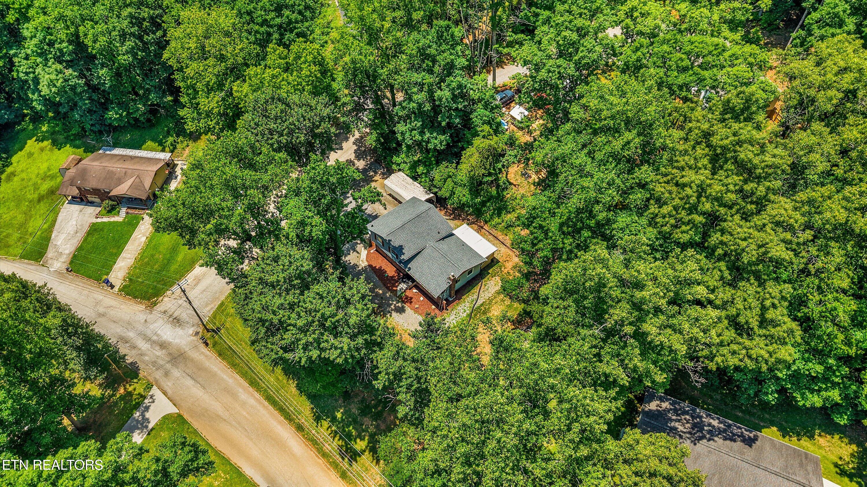 410 Sherwood Estates Circle Clinton TN 37716