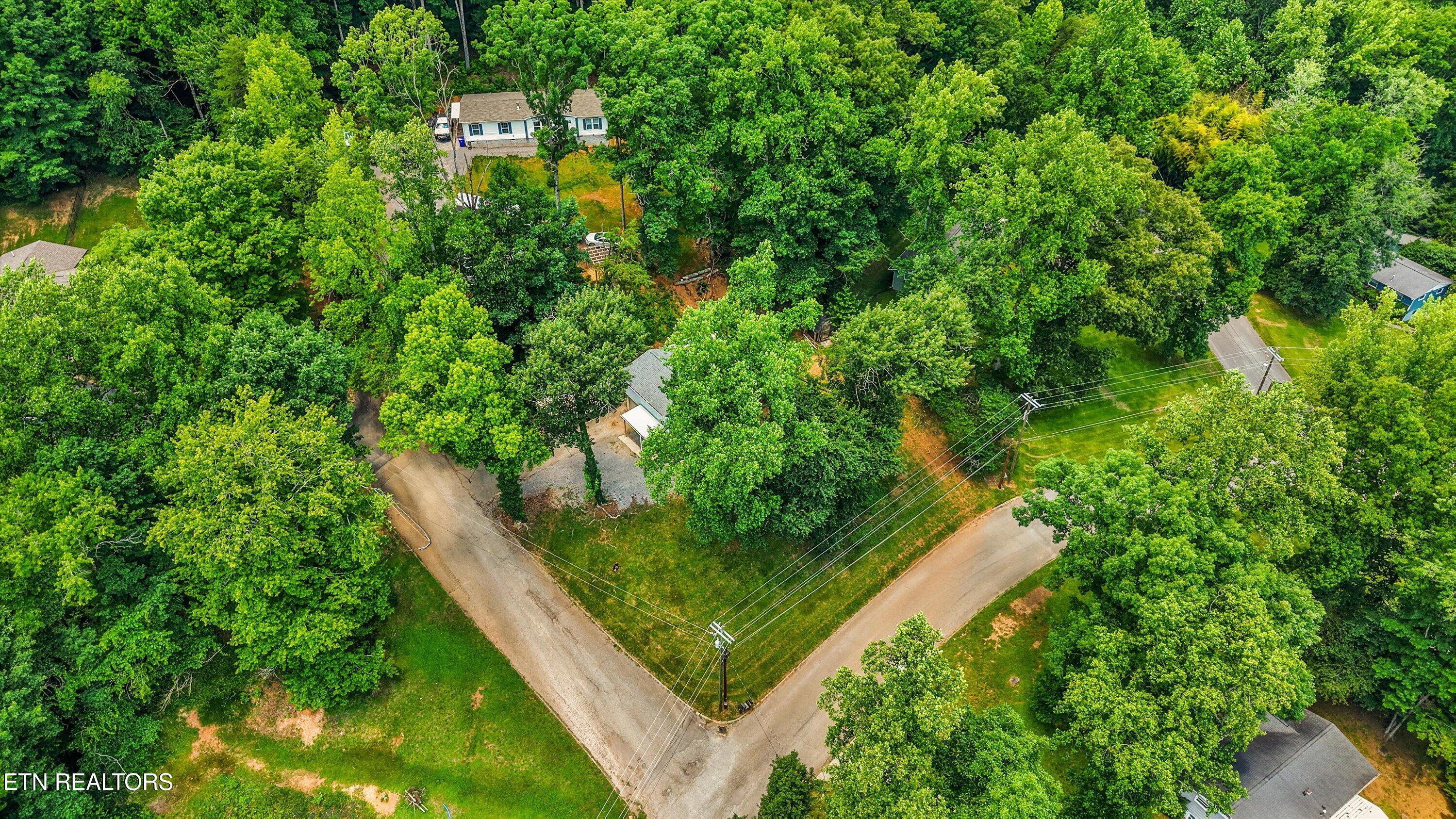 410 Sherwood Estates Circle Clinton TN 37716
