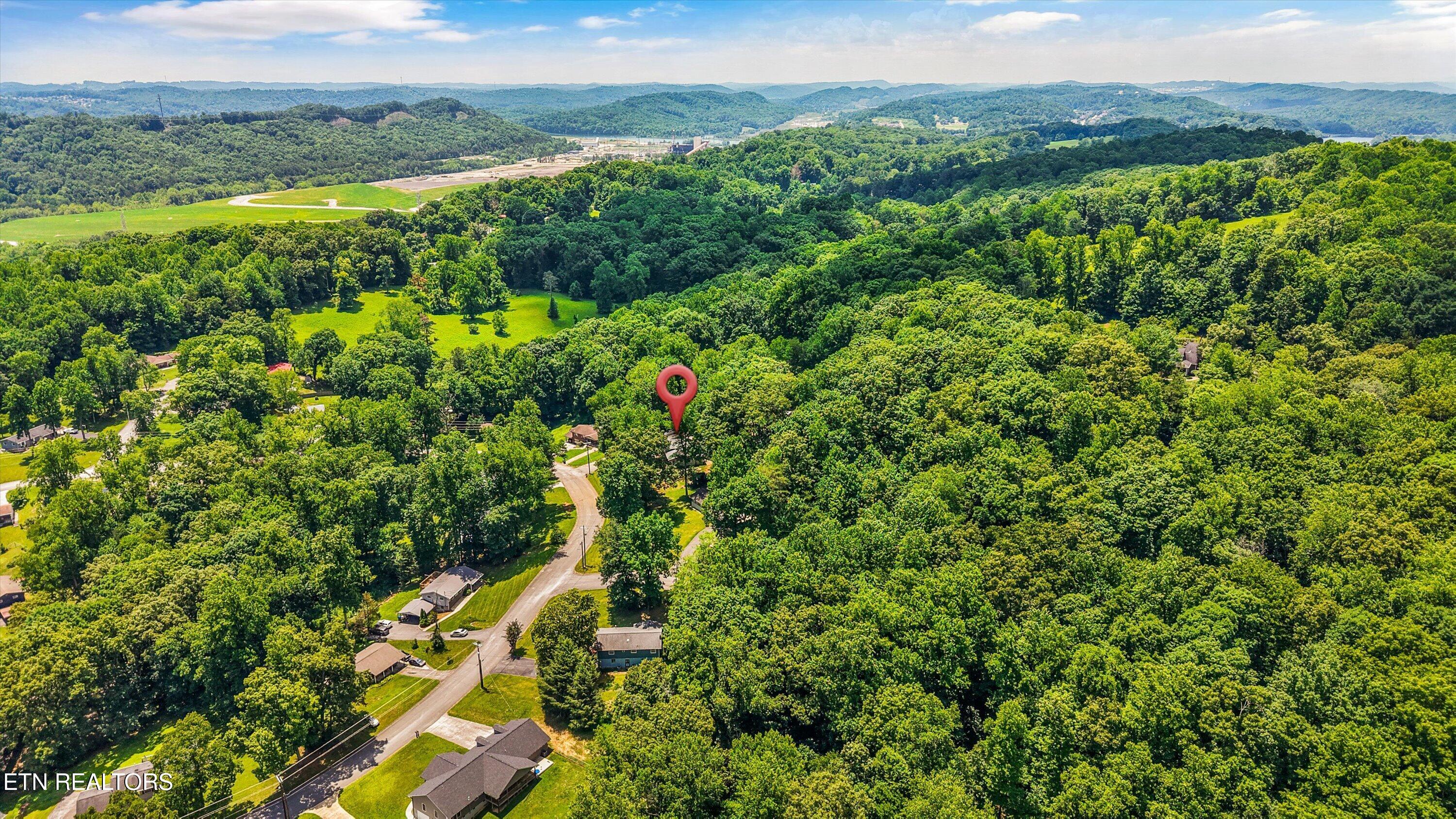 410 Sherwood Estates Circle Clinton TN 37716