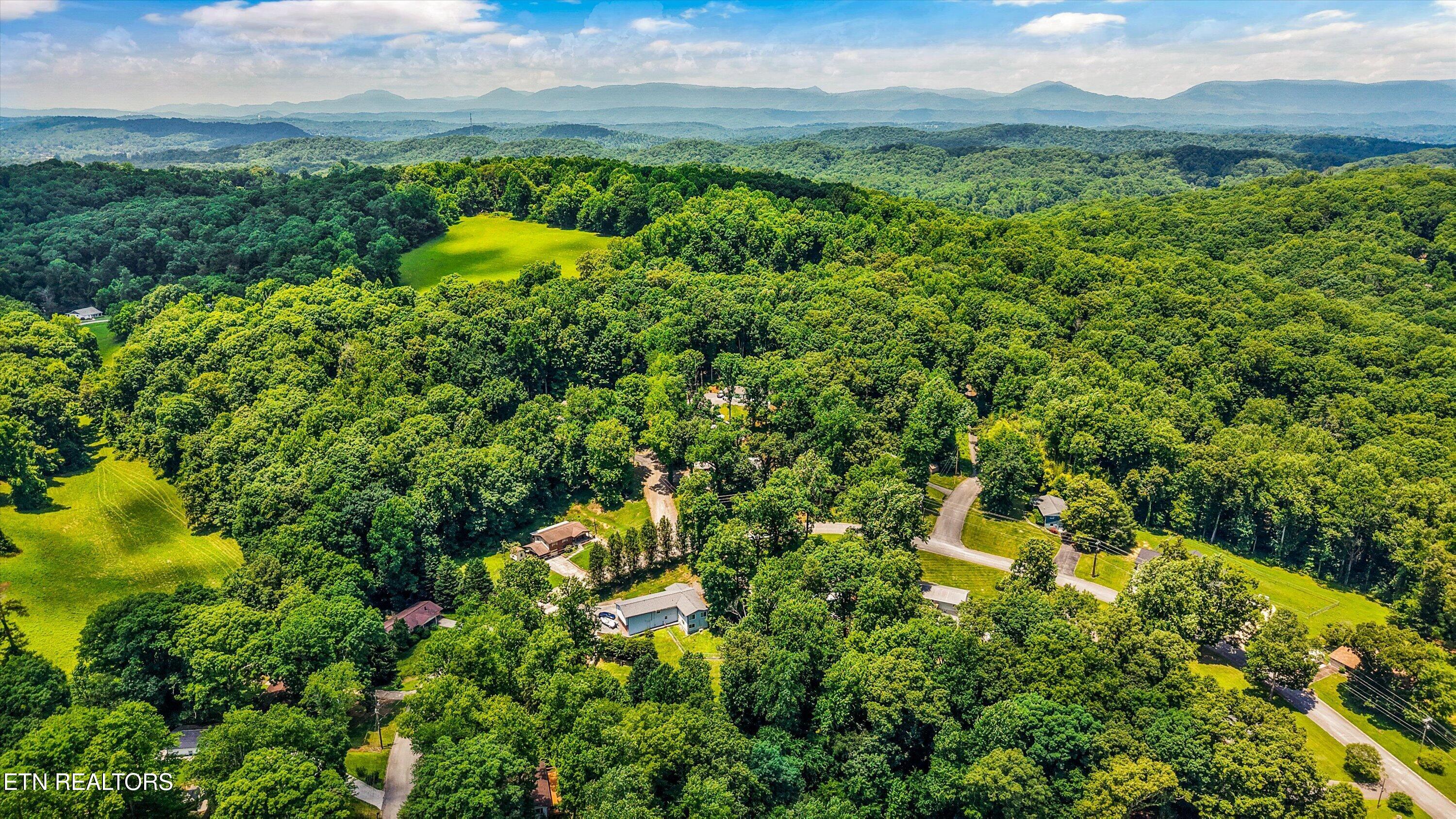 410 Sherwood Estates Circle Clinton TN 37716