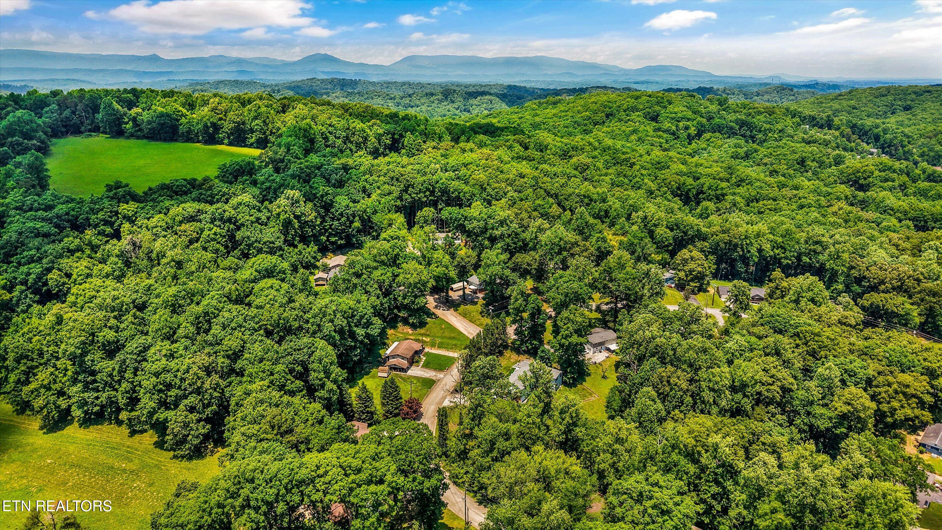 410 Sherwood Estates Circle Clinton TN 37716