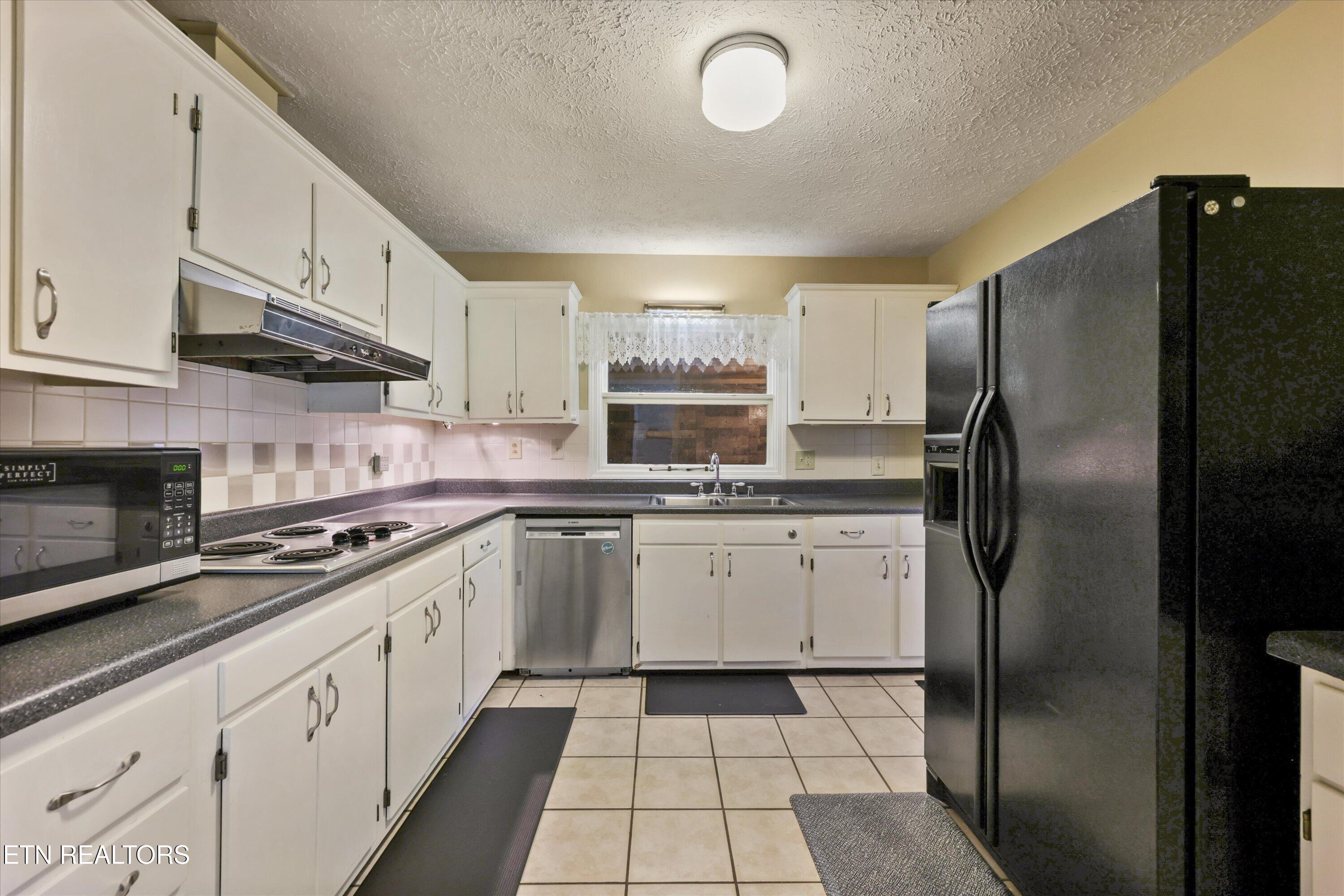 410 Sherwood Estates Circle Clinton TN 37716