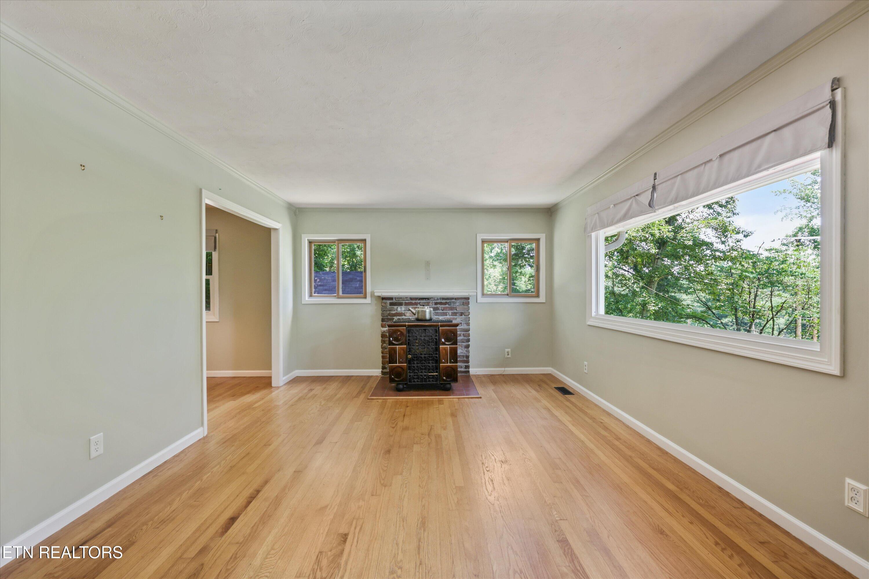 410 Sherwood Estates Circle Clinton TN 37716