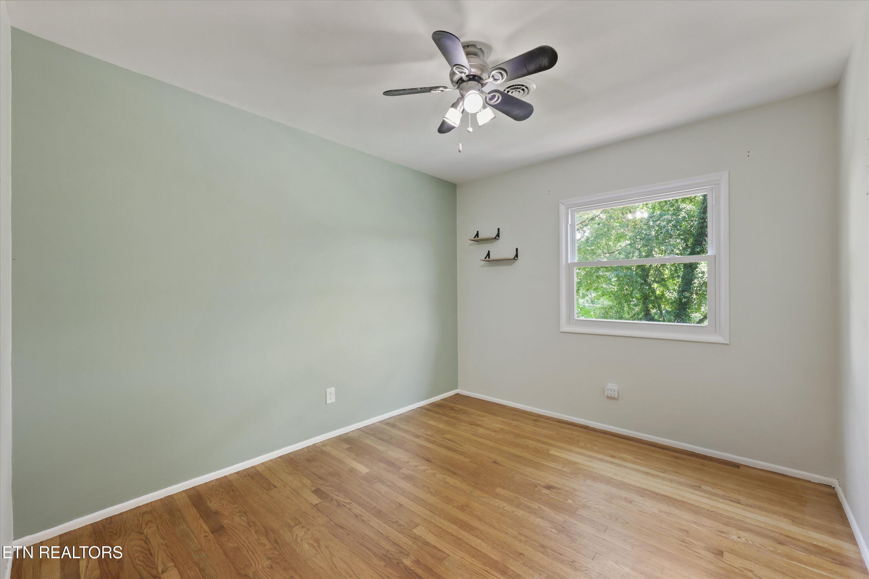 410 Sherwood Estates Circle Clinton TN 37716