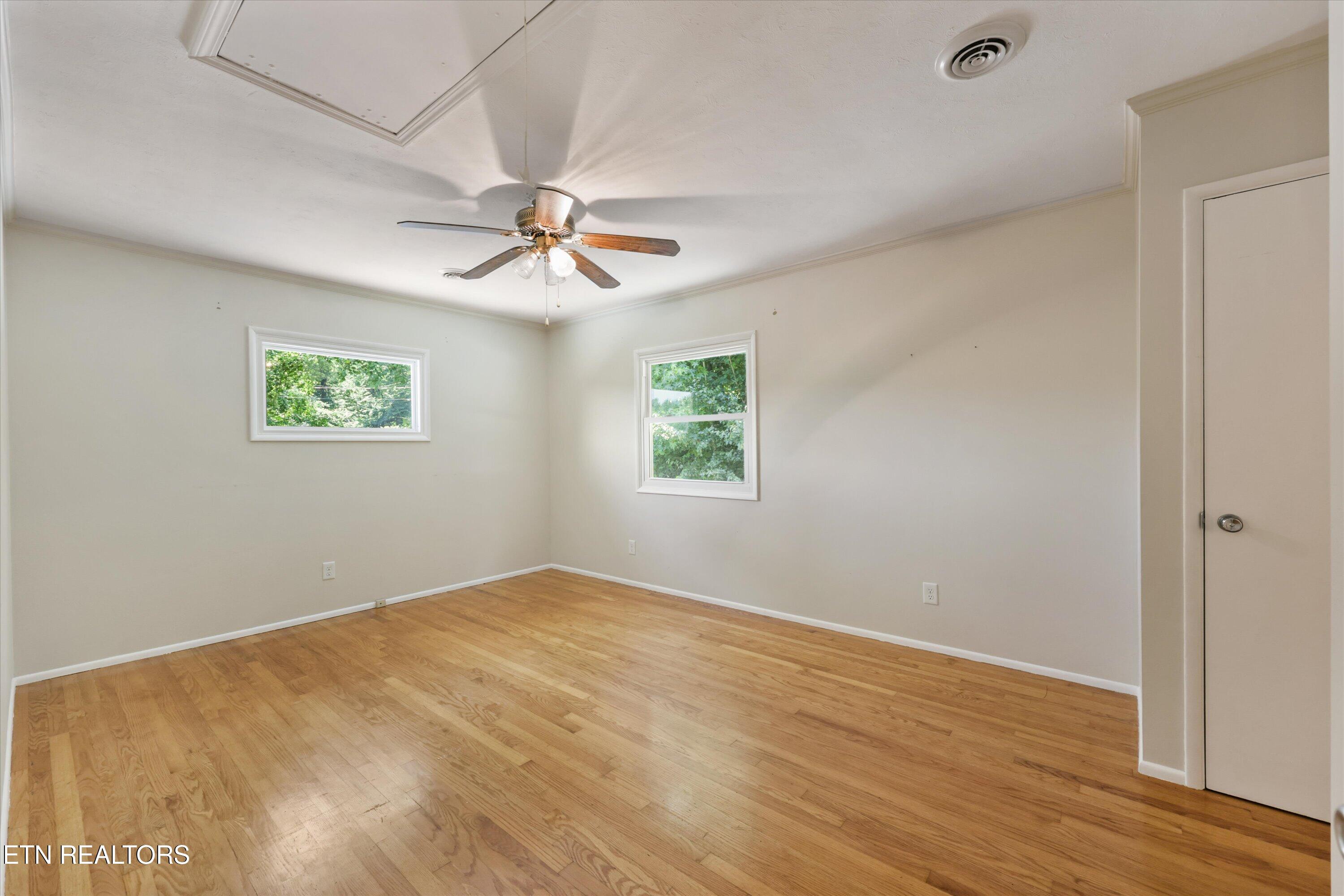 410 Sherwood Estates Circle Clinton TN 37716