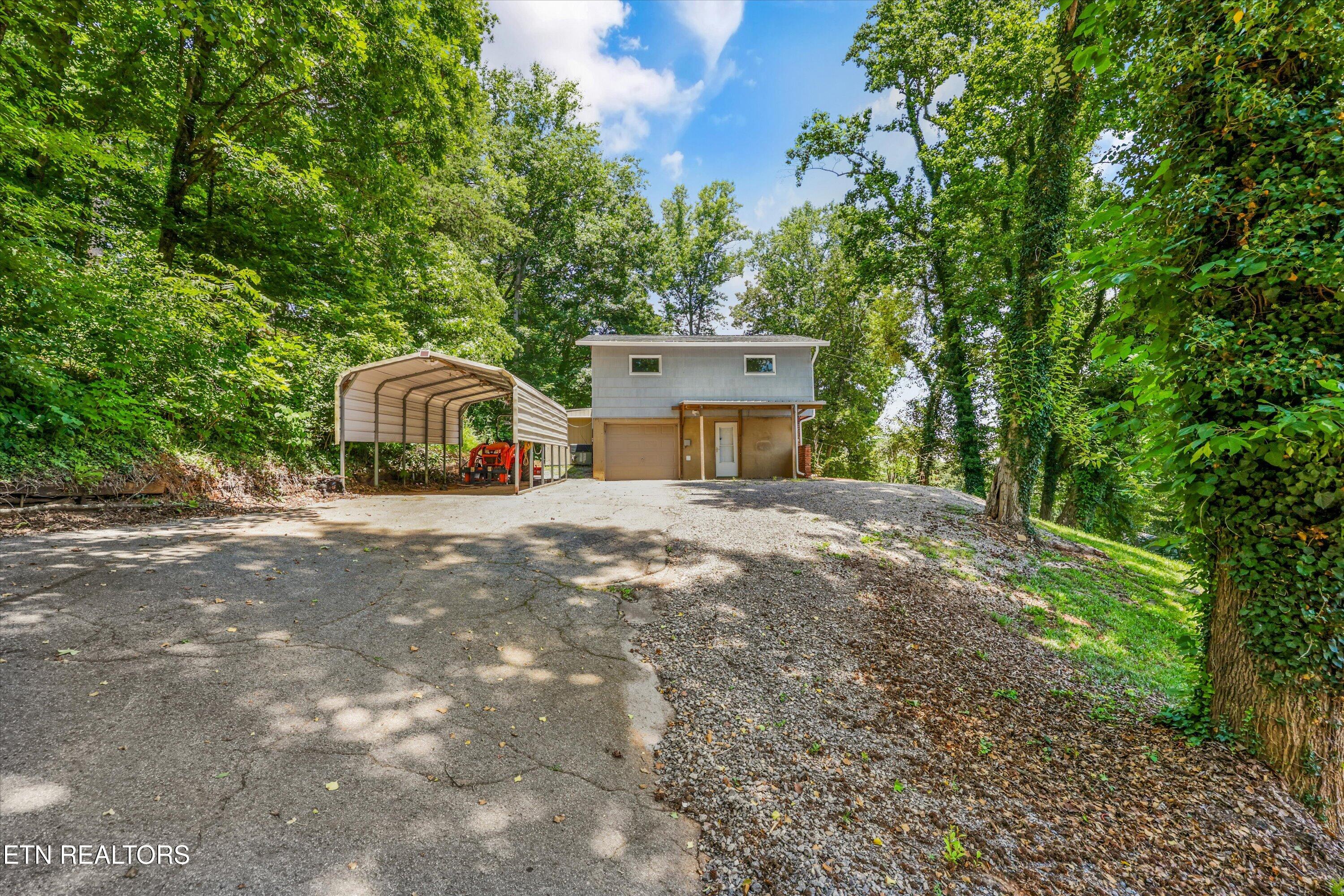 410 Sherwood Estates Circle Clinton TN 37716