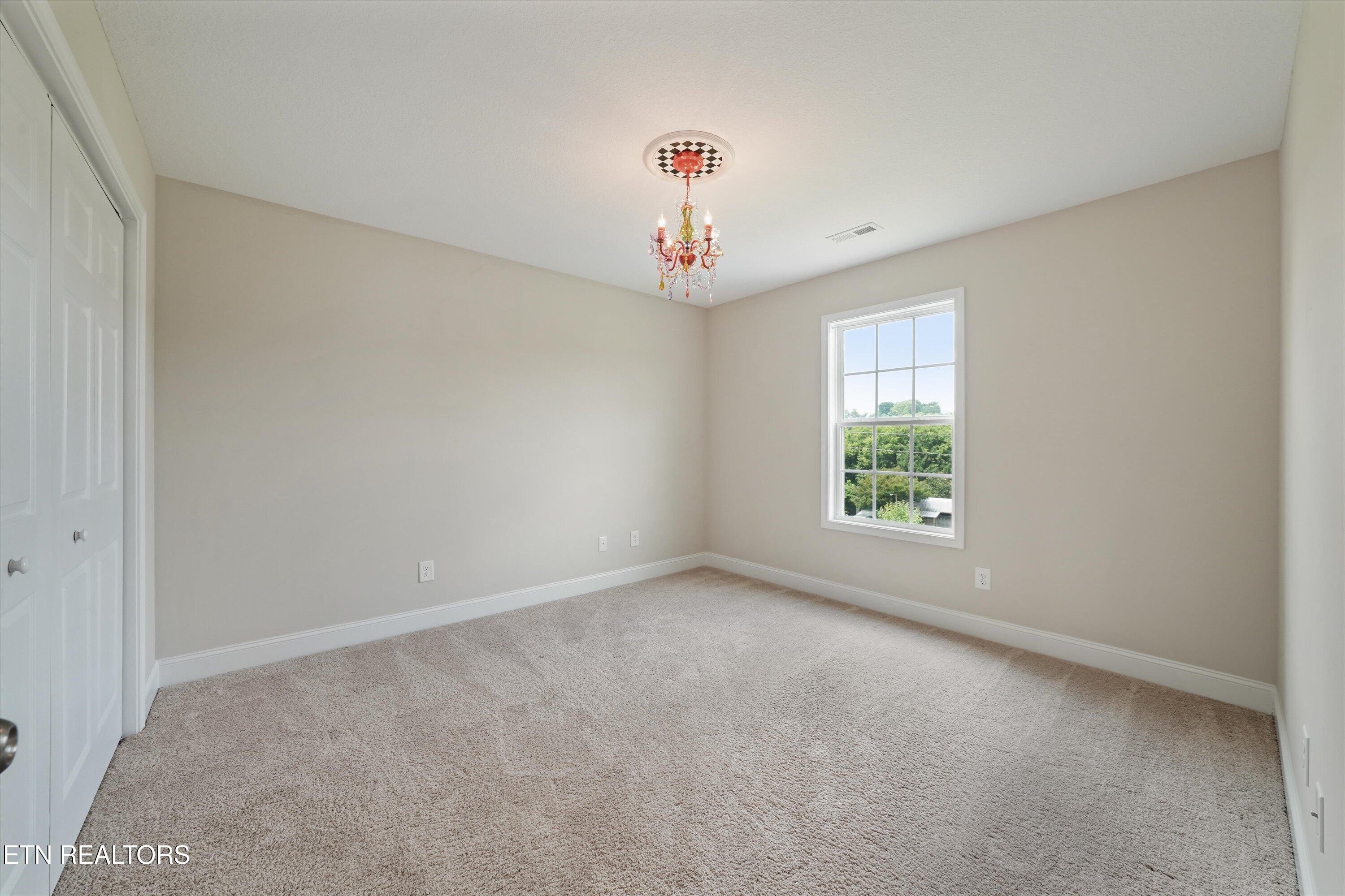 8217 Zenith Lane Powell TN 37849