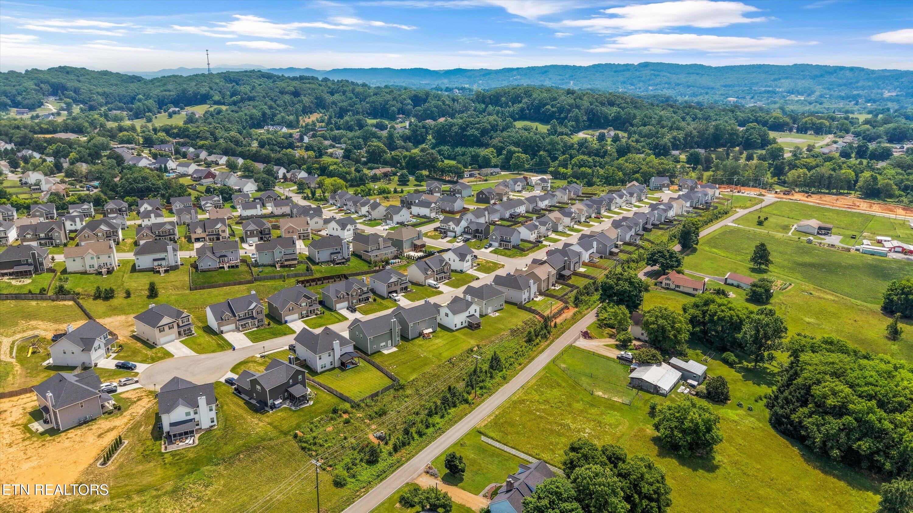 8217 Zenith Lane Powell TN 37849