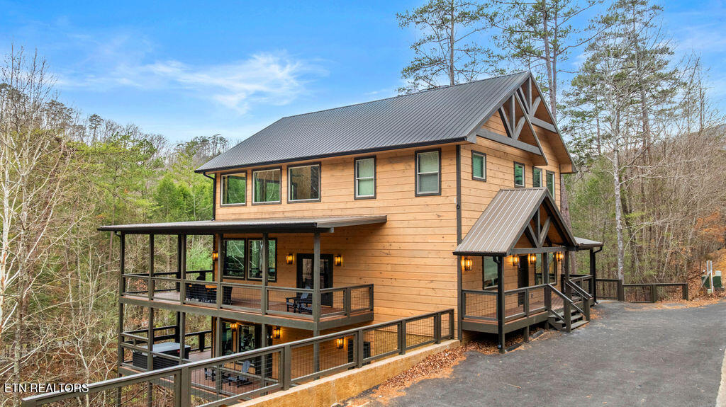 2905 Raven Fork Circle Sevierville TN 37876