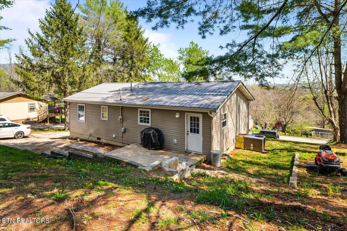 257 Gamble Lane Lafollette TN 37766