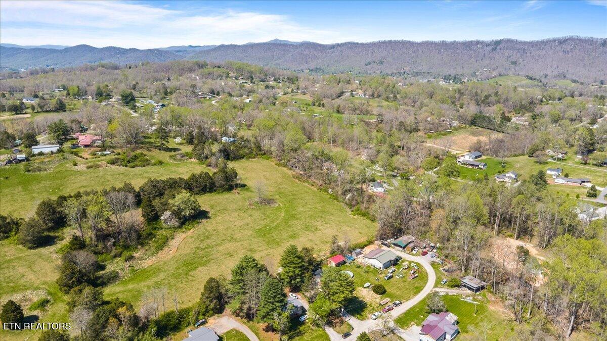 257 Gamble Lane Lafollette TN 37766