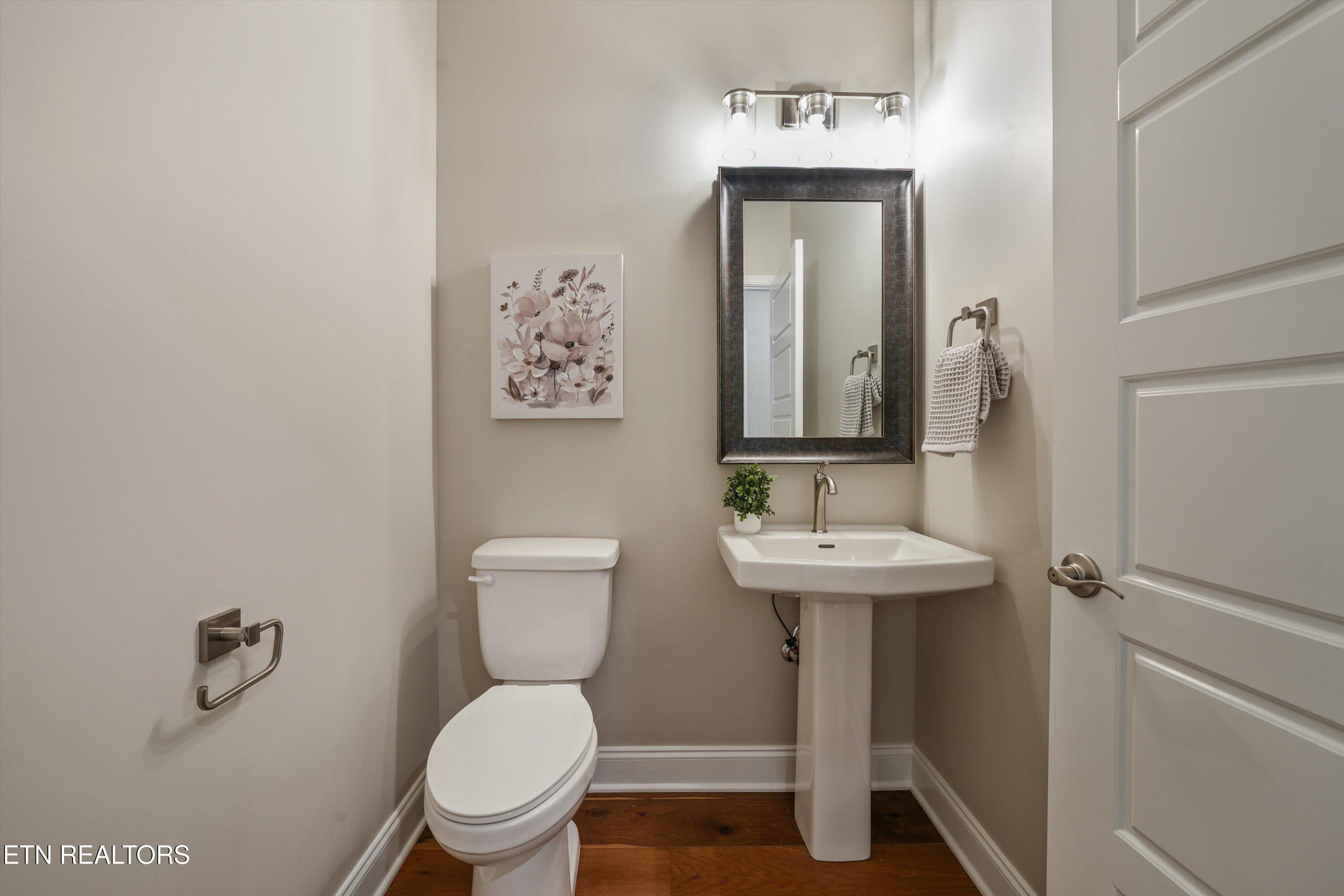 1694 Green Meadows Lane Lenoir City TN 37771