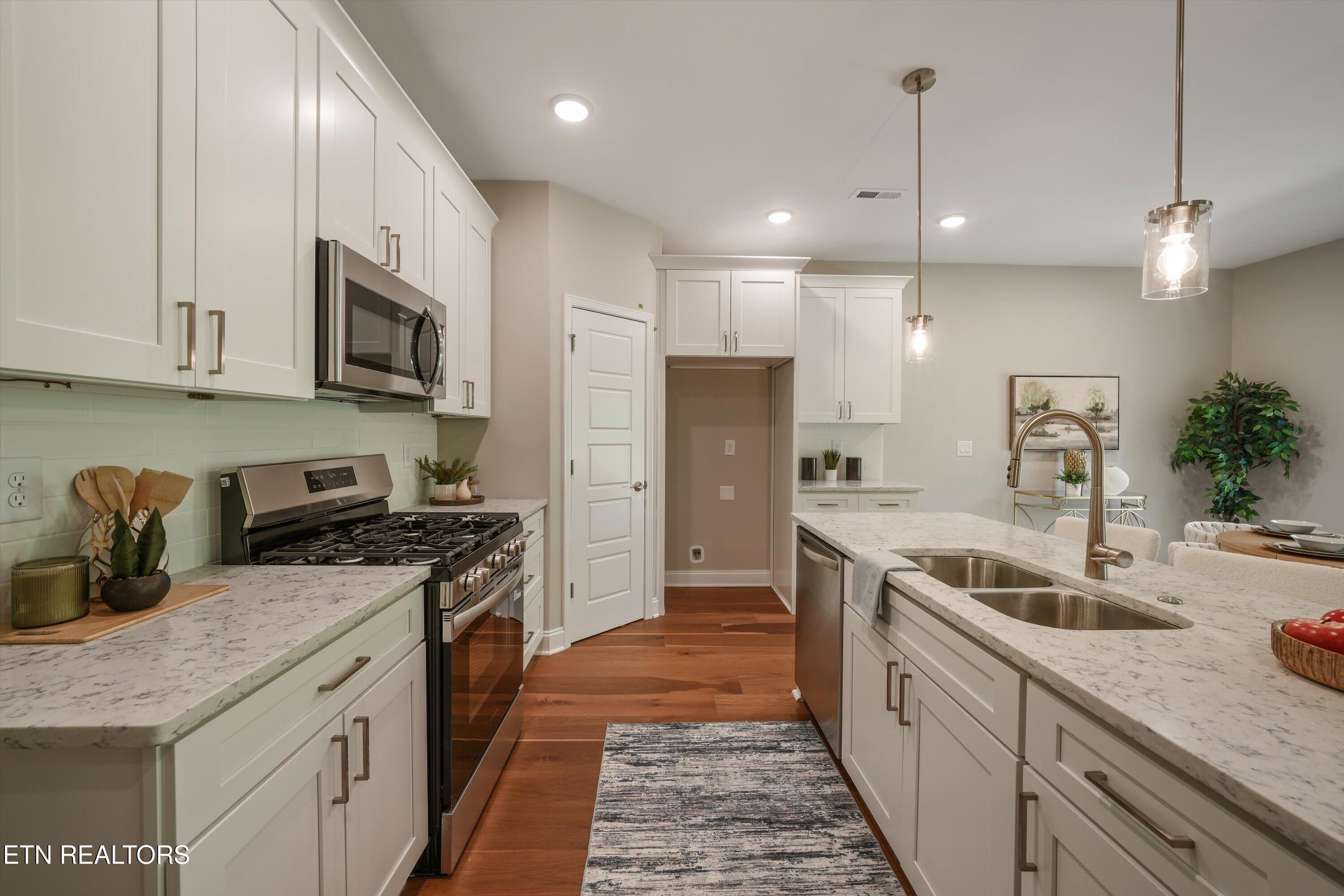 1694 Green Meadows Lane Lenoir City TN 37771