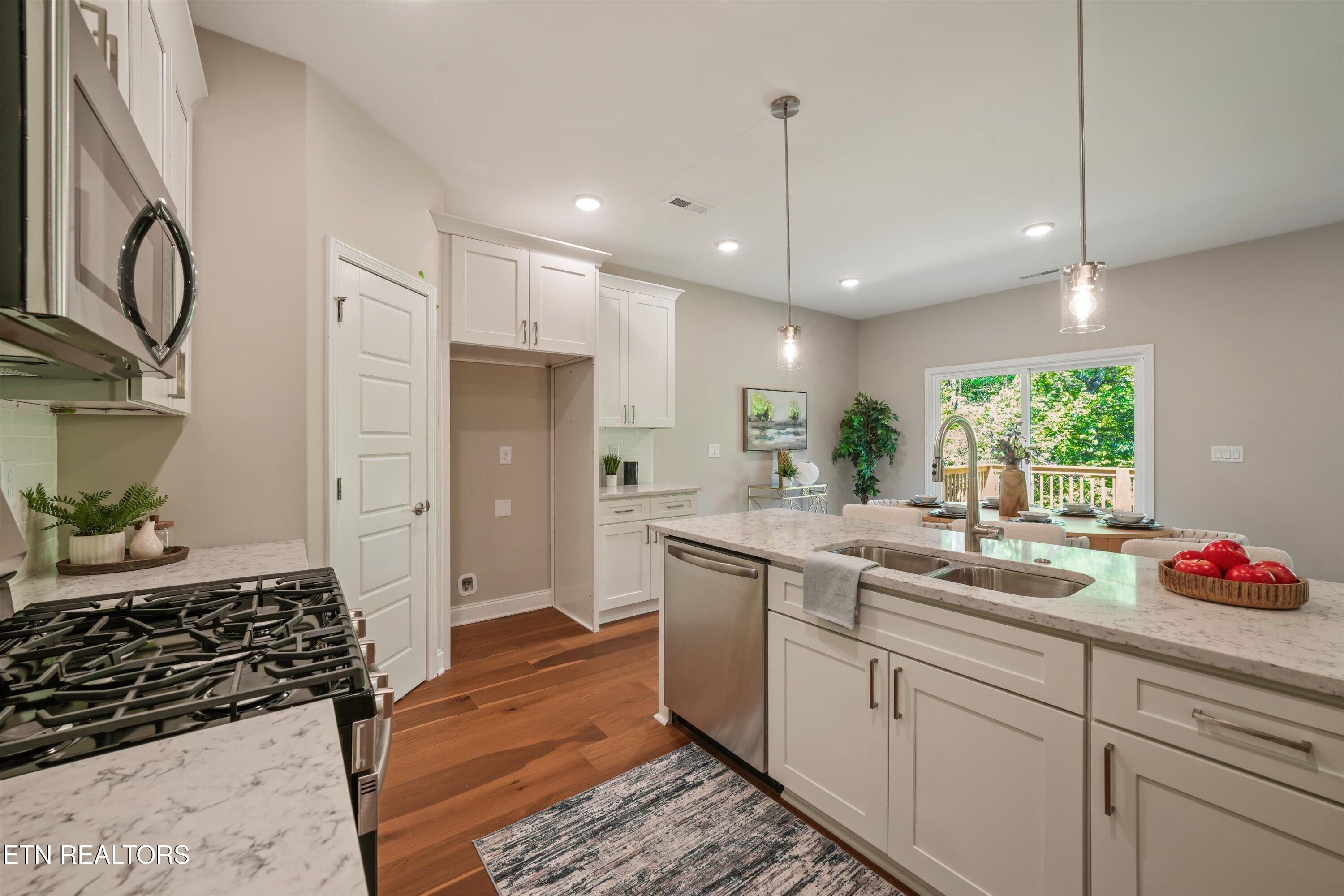 1694 Green Meadows Lane Lenoir City TN 37771