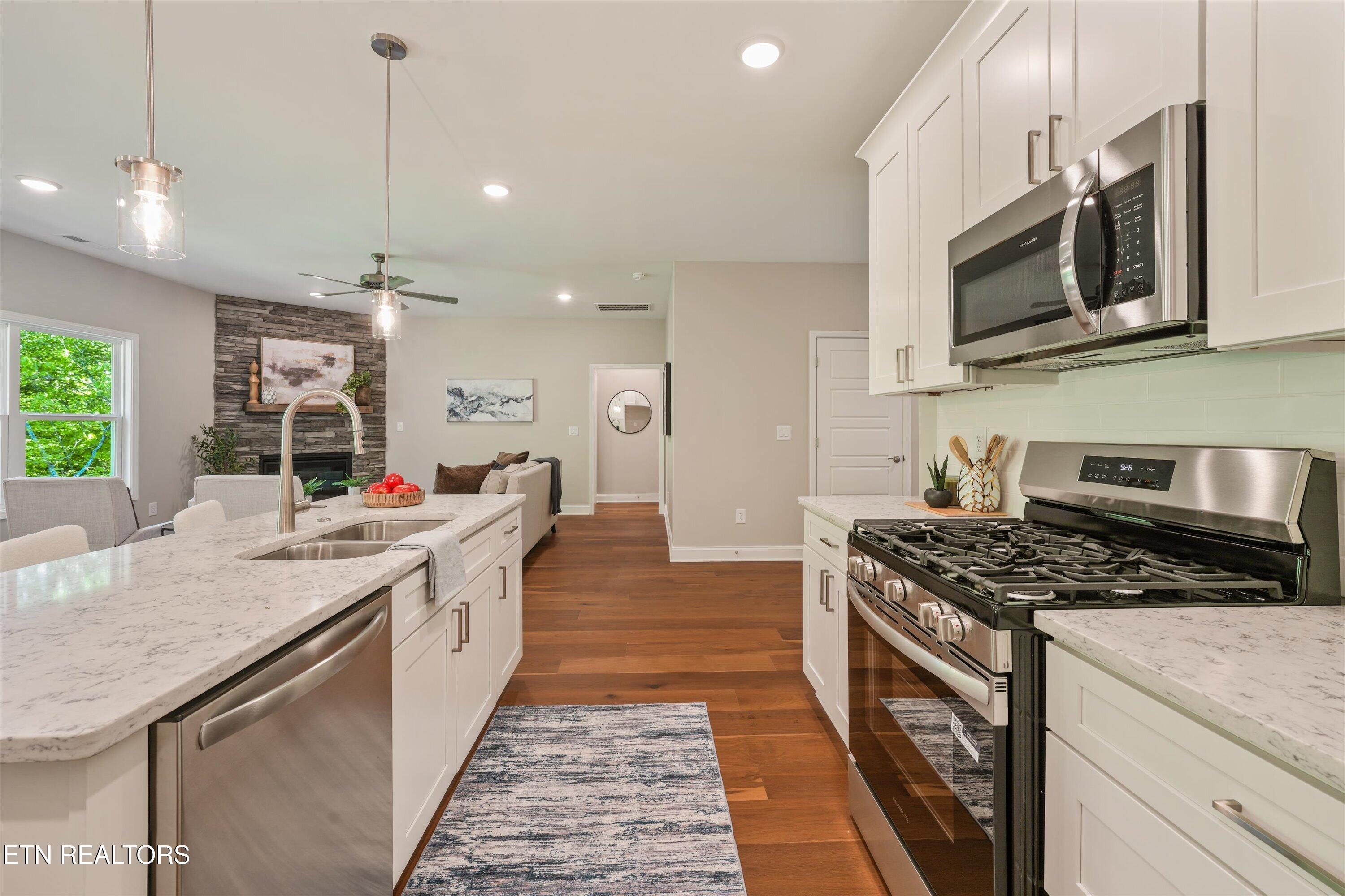 1694 Green Meadows Lane Lenoir City TN 37771