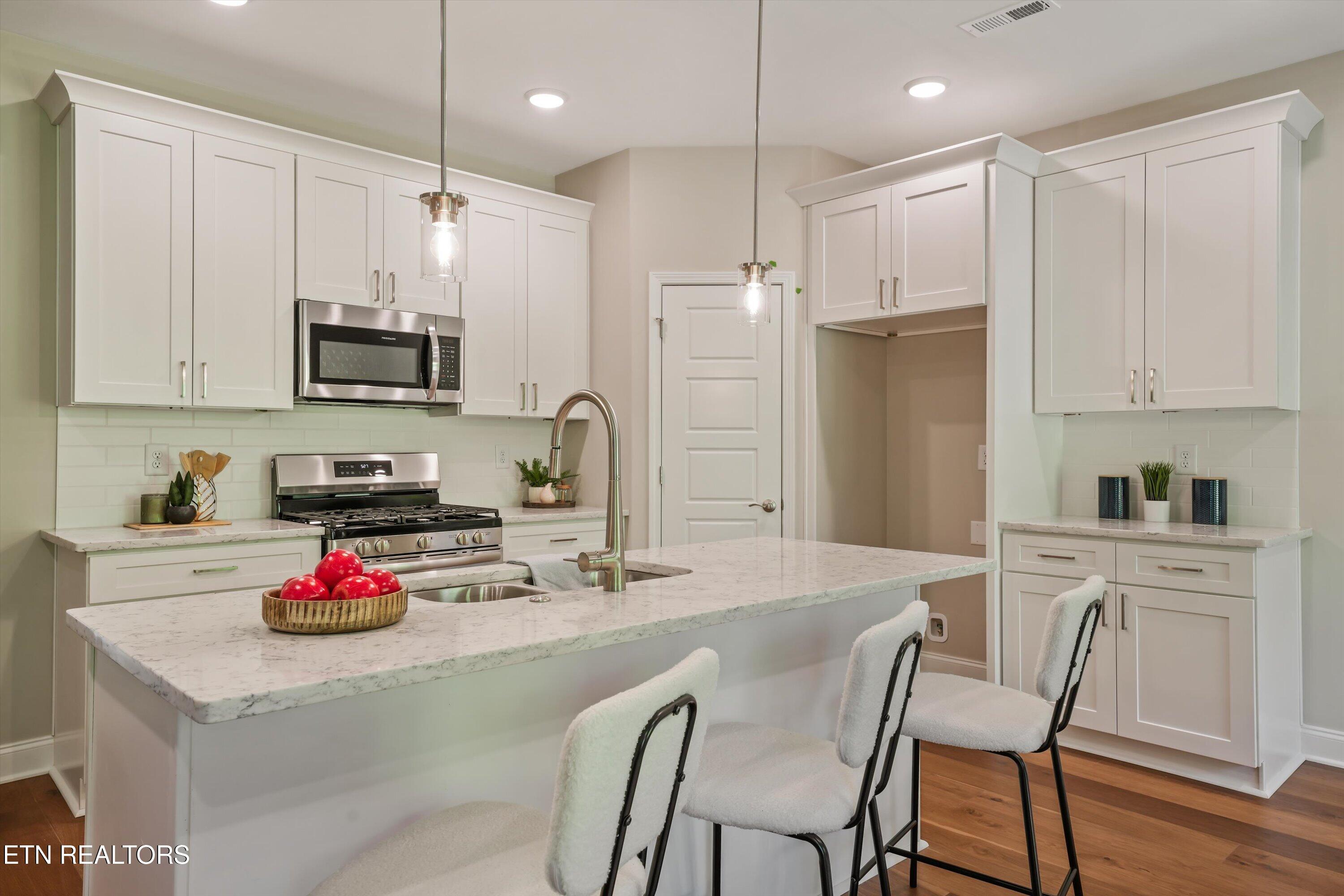 1694 Green Meadows Lane Lenoir City TN 37771