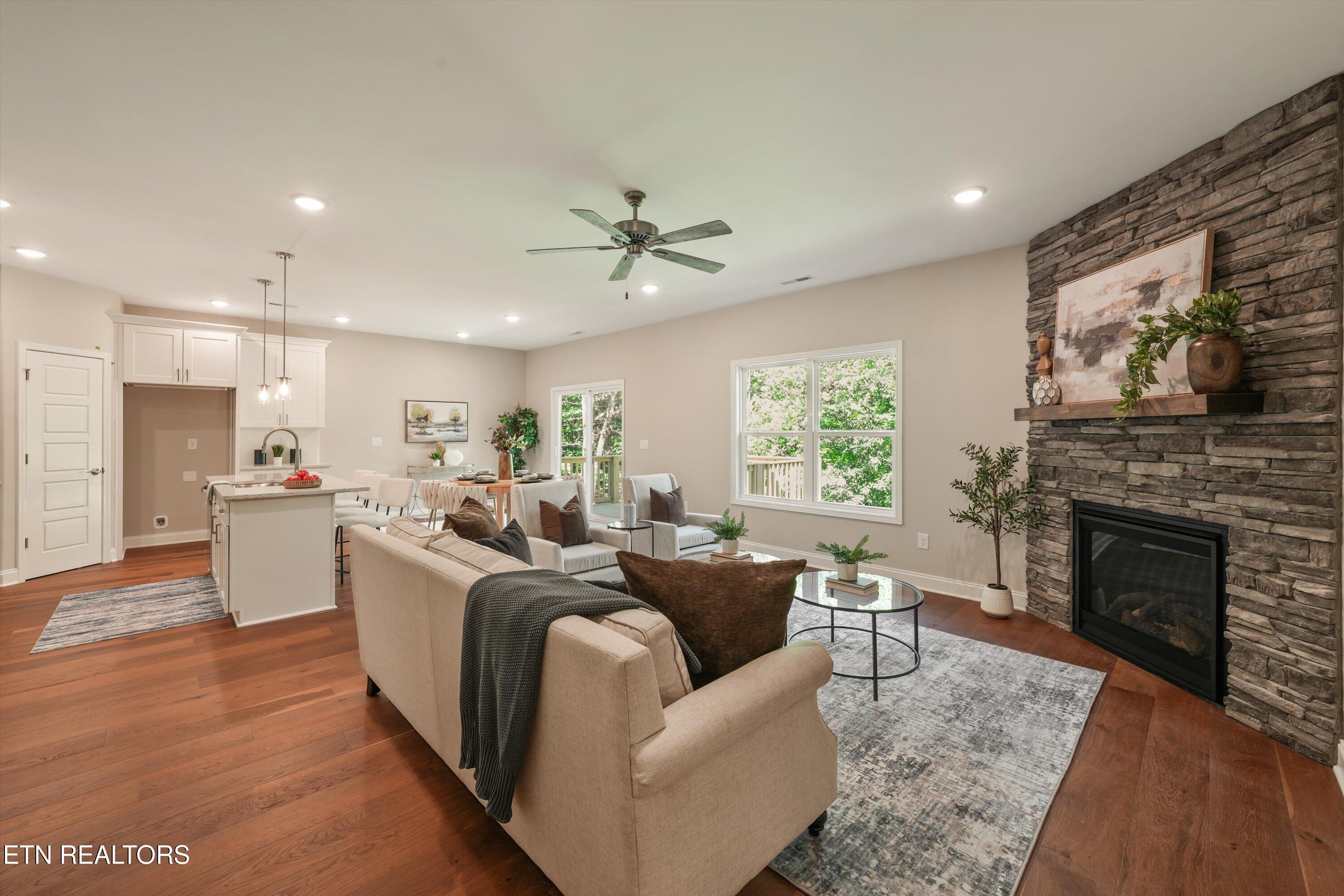 1694 Green Meadows Lane Lenoir City TN 37771