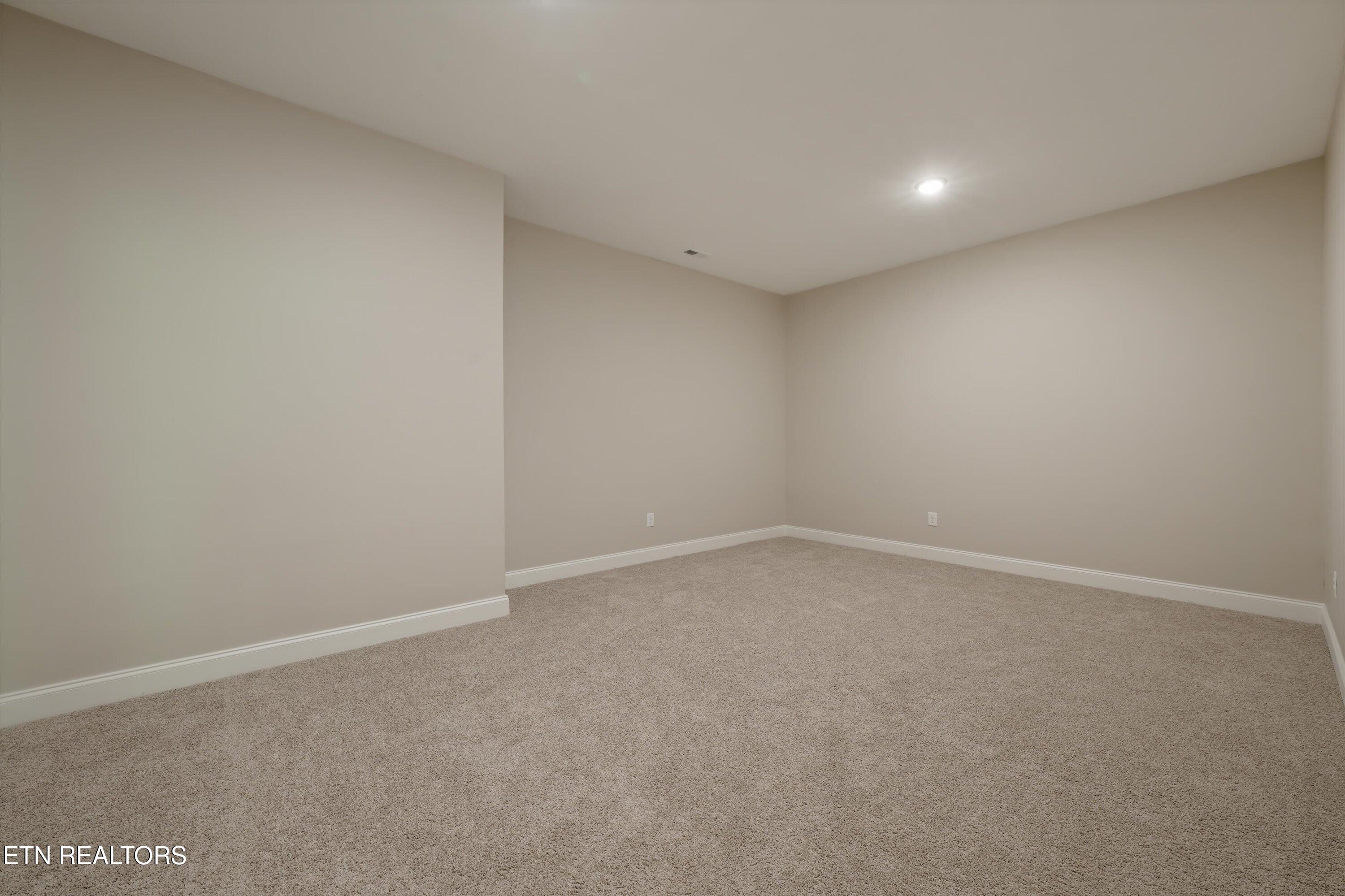 1694 Green Meadows Lane Lenoir City TN 37771