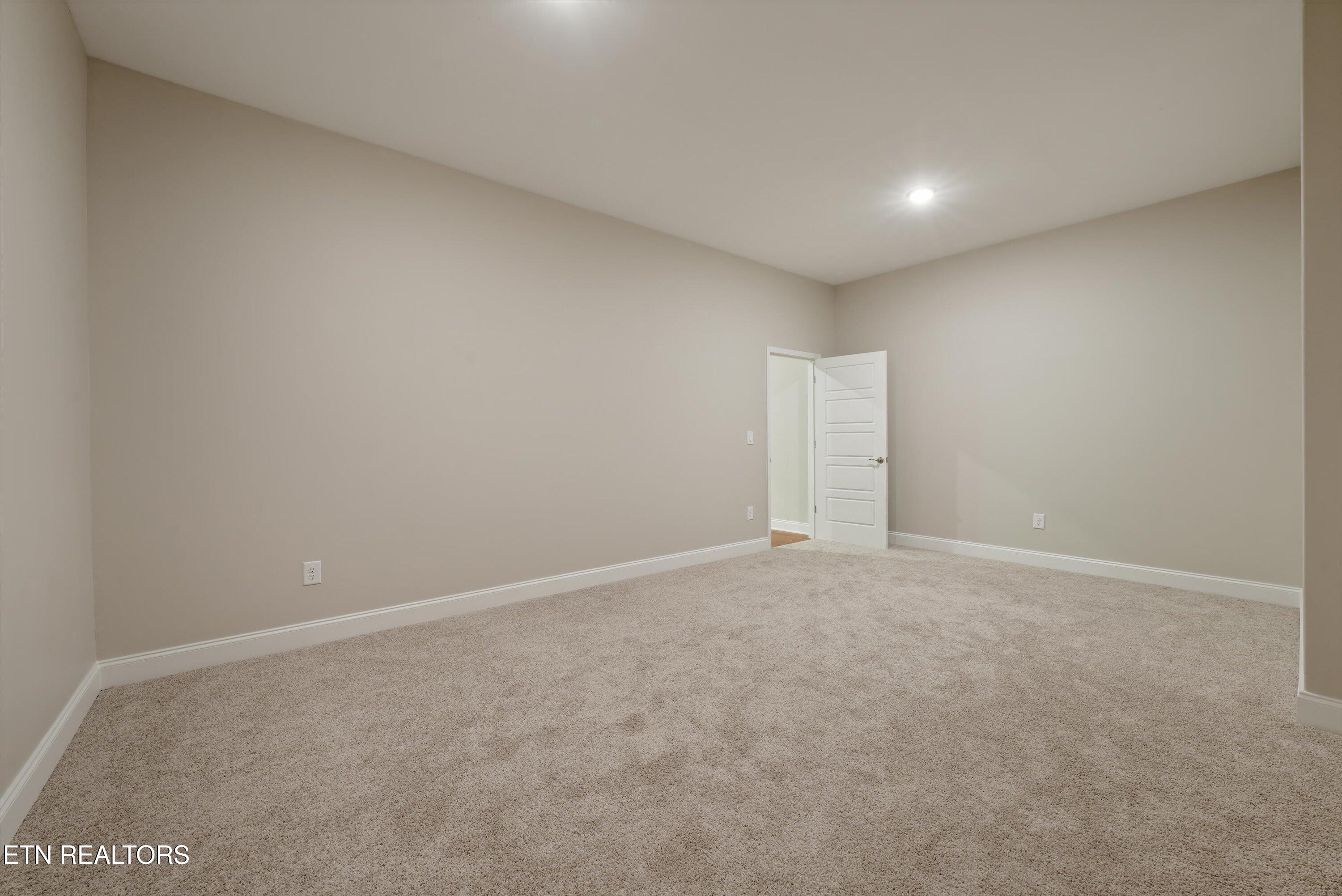 1694 Green Meadows Lane Lenoir City TN 37771