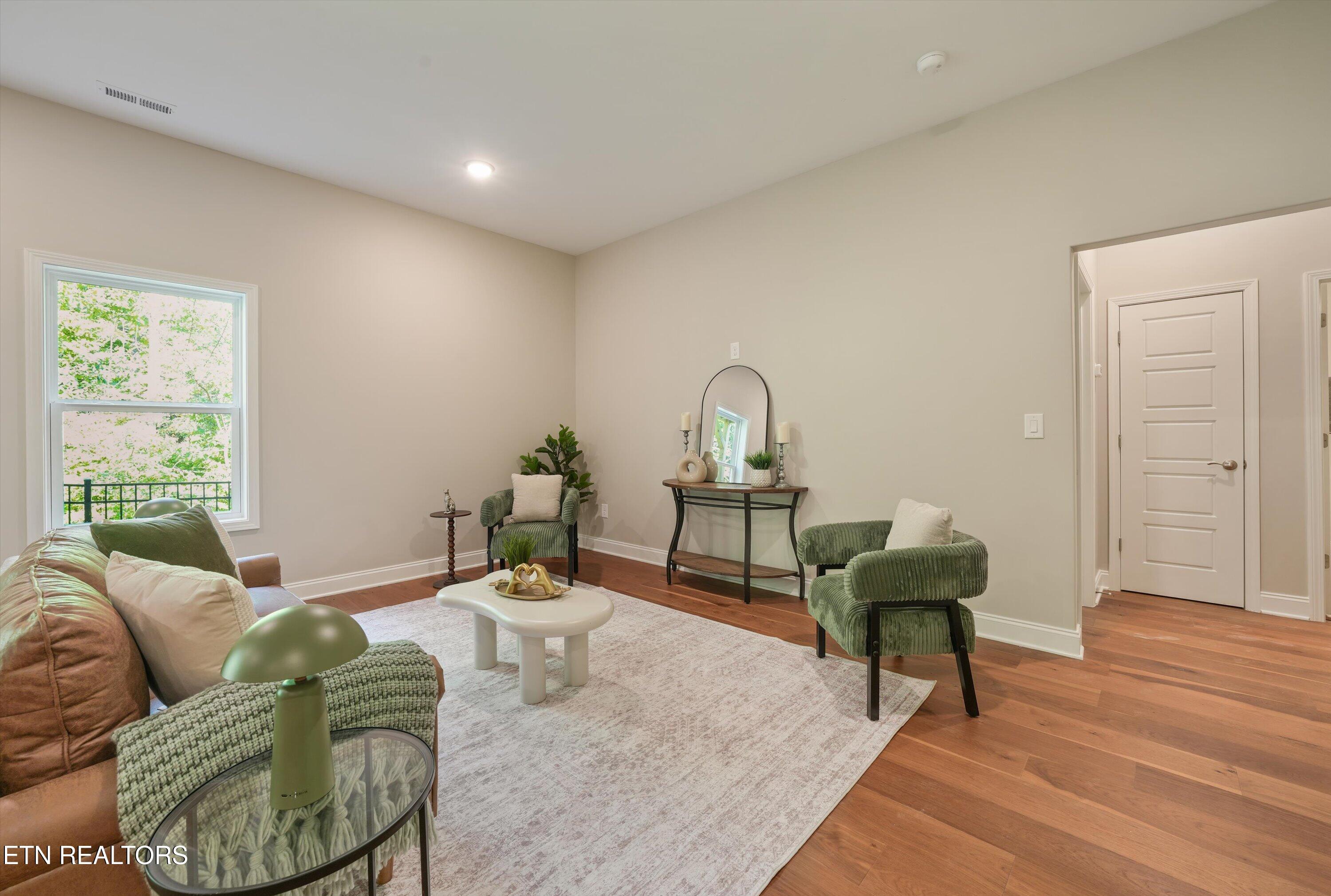 1694 Green Meadows Lane Lenoir City TN 37771