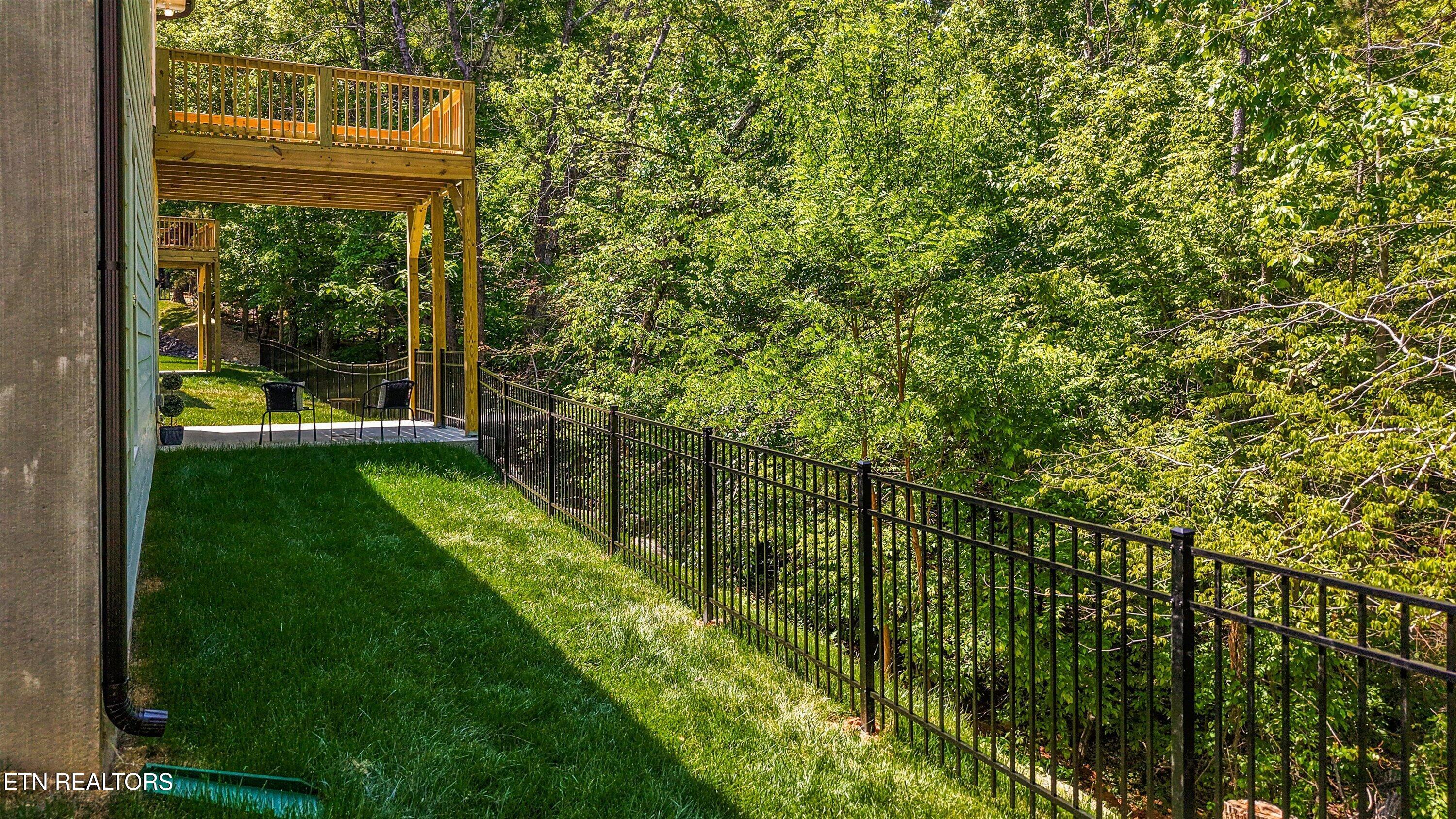 1694 Green Meadows Lane Lenoir City TN 37771